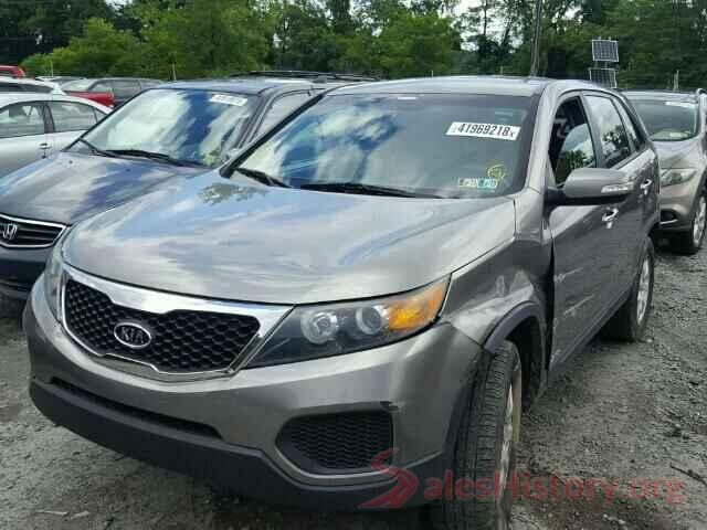 5XYKTCA13BG020510 2011 KIA SORENTO BASE