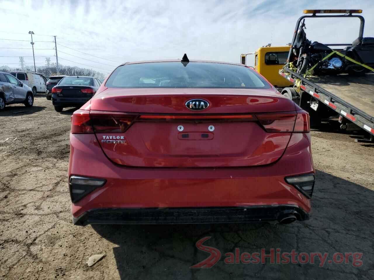 3KPF24AD8KE107658 2019 KIA FORTE