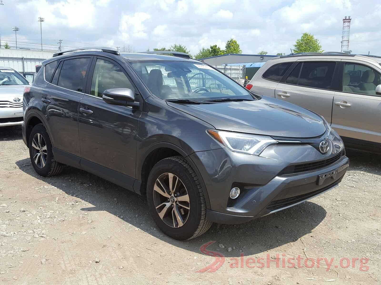 JTMRFREV5HJ705820 2017 TOYOTA RAV4