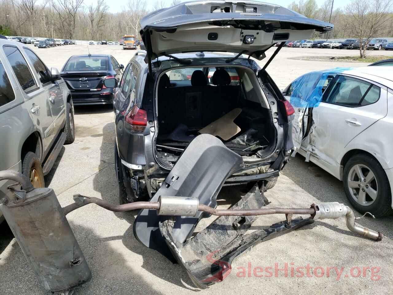 5N1AT2MT1JC800670 2018 NISSAN ROGUE