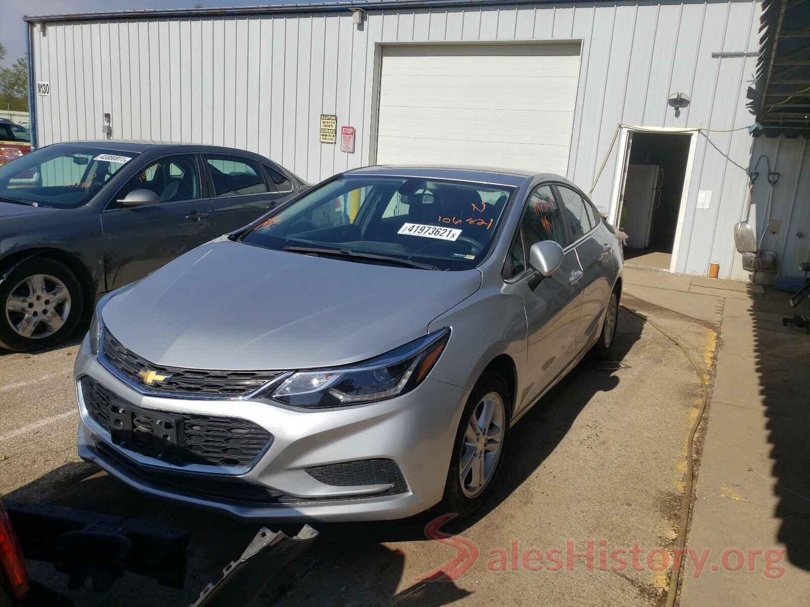 1G1BE5SM8J7106821 2018 CHEVROLET CRUZE