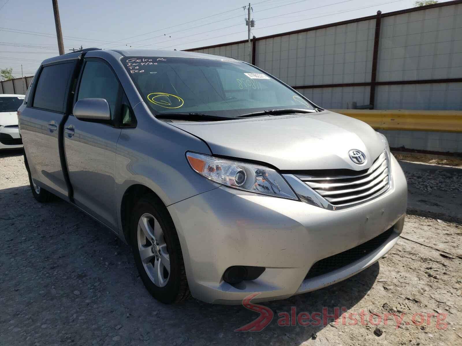 5TDKZ3DC7HS822937 2017 TOYOTA SIENNA