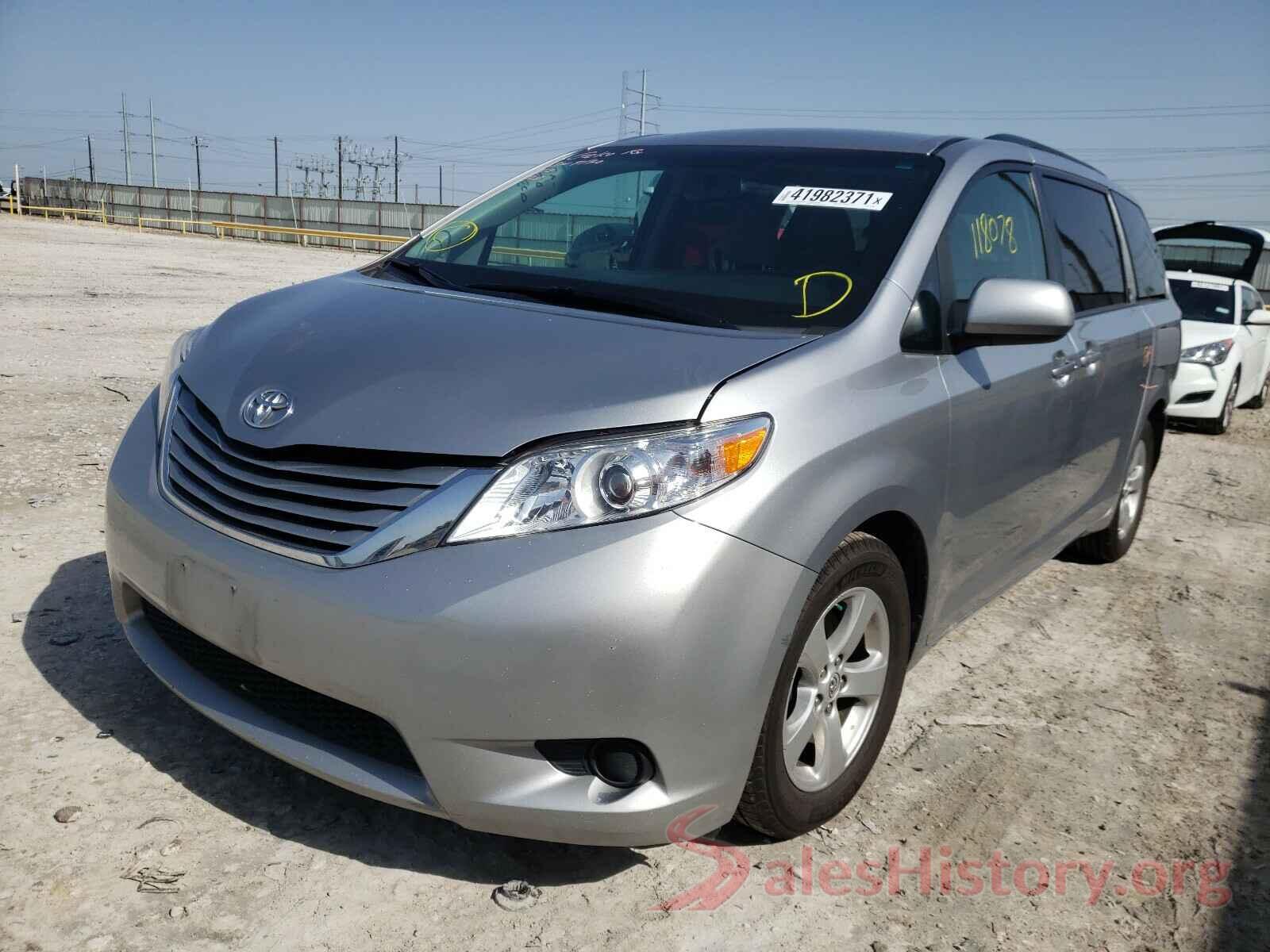 5TDKZ3DC7HS822937 2017 TOYOTA SIENNA