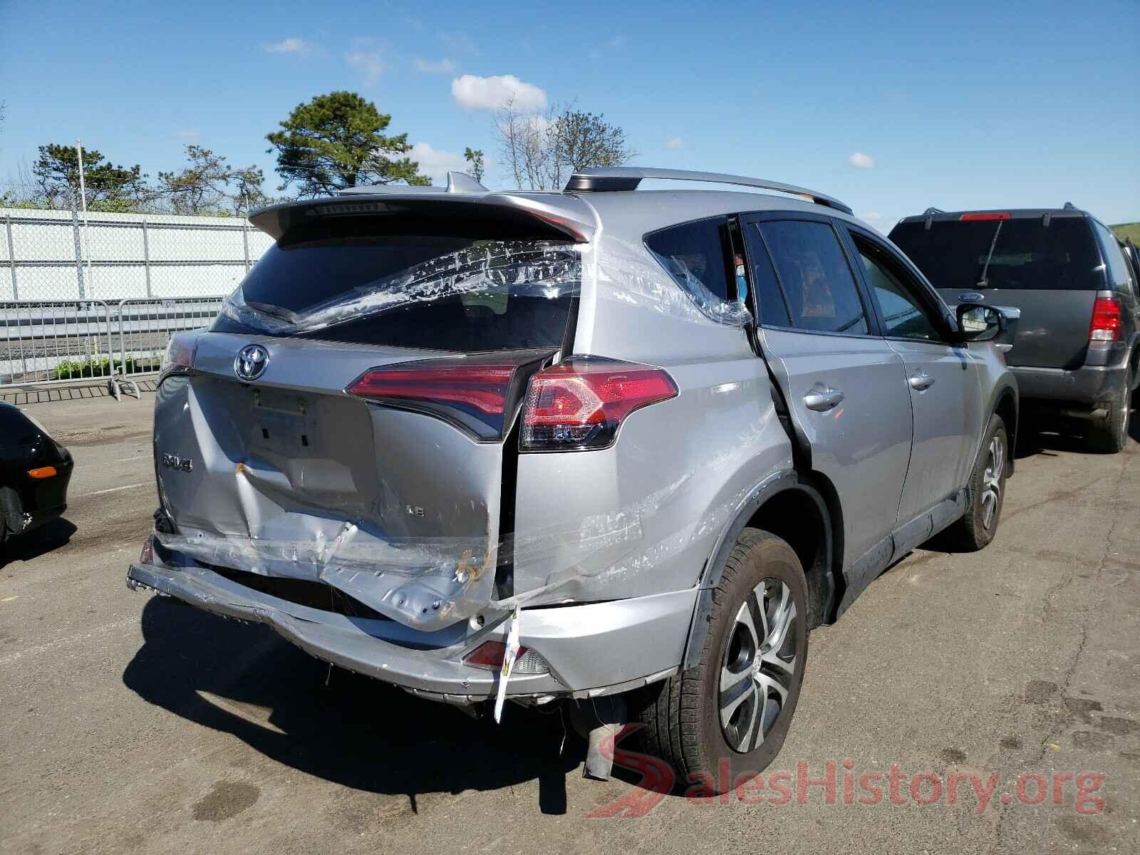 2T3ZFREV8HW339644 2017 TOYOTA RAV4