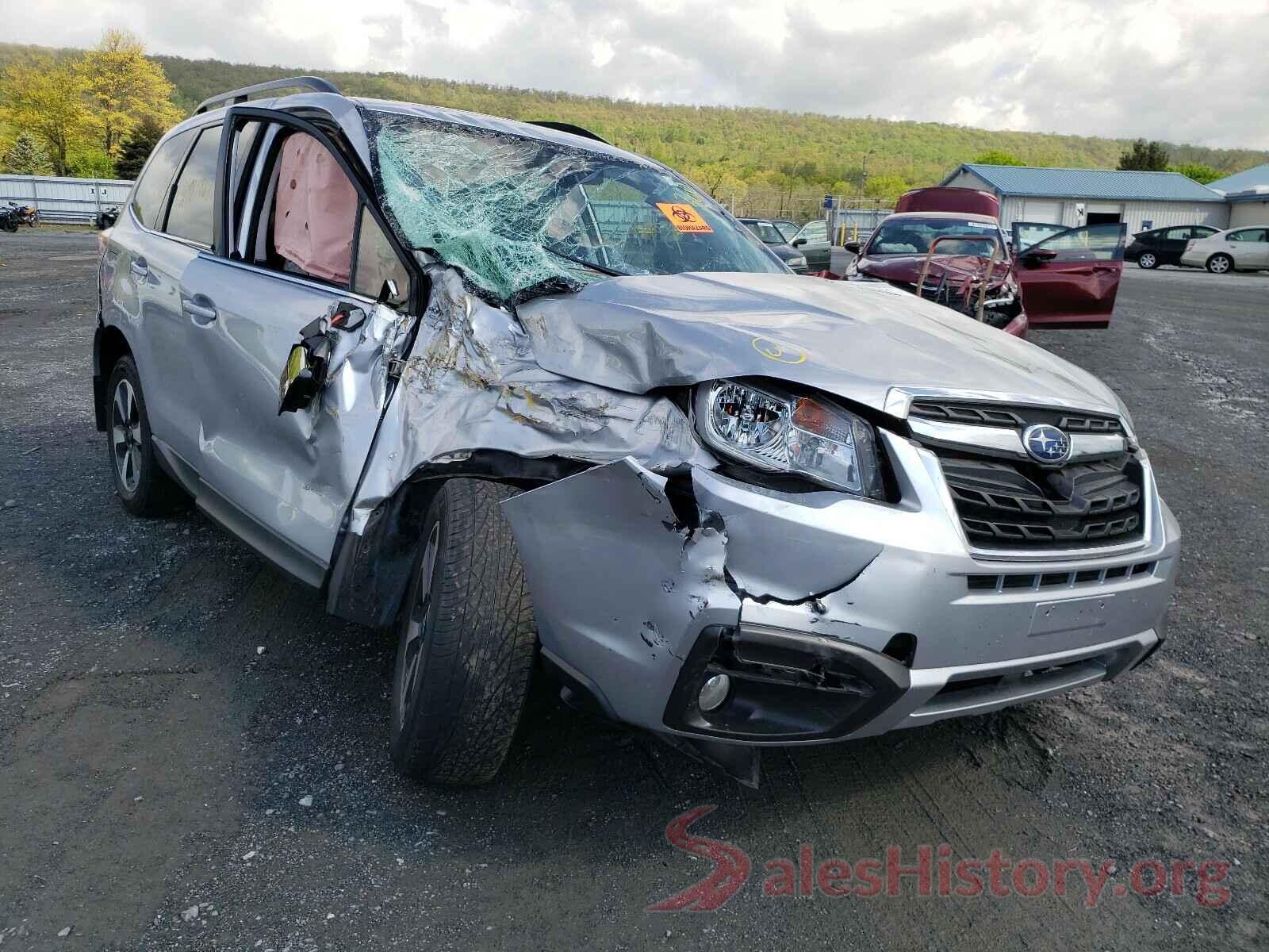 JF2SJAJC3HH564521 2017 SUBARU FORESTER