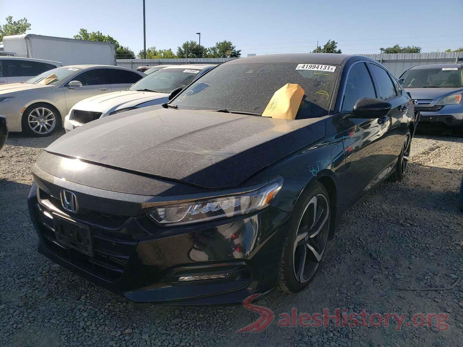 1HGCV1F33JA166368 2018 HONDA ACCORD