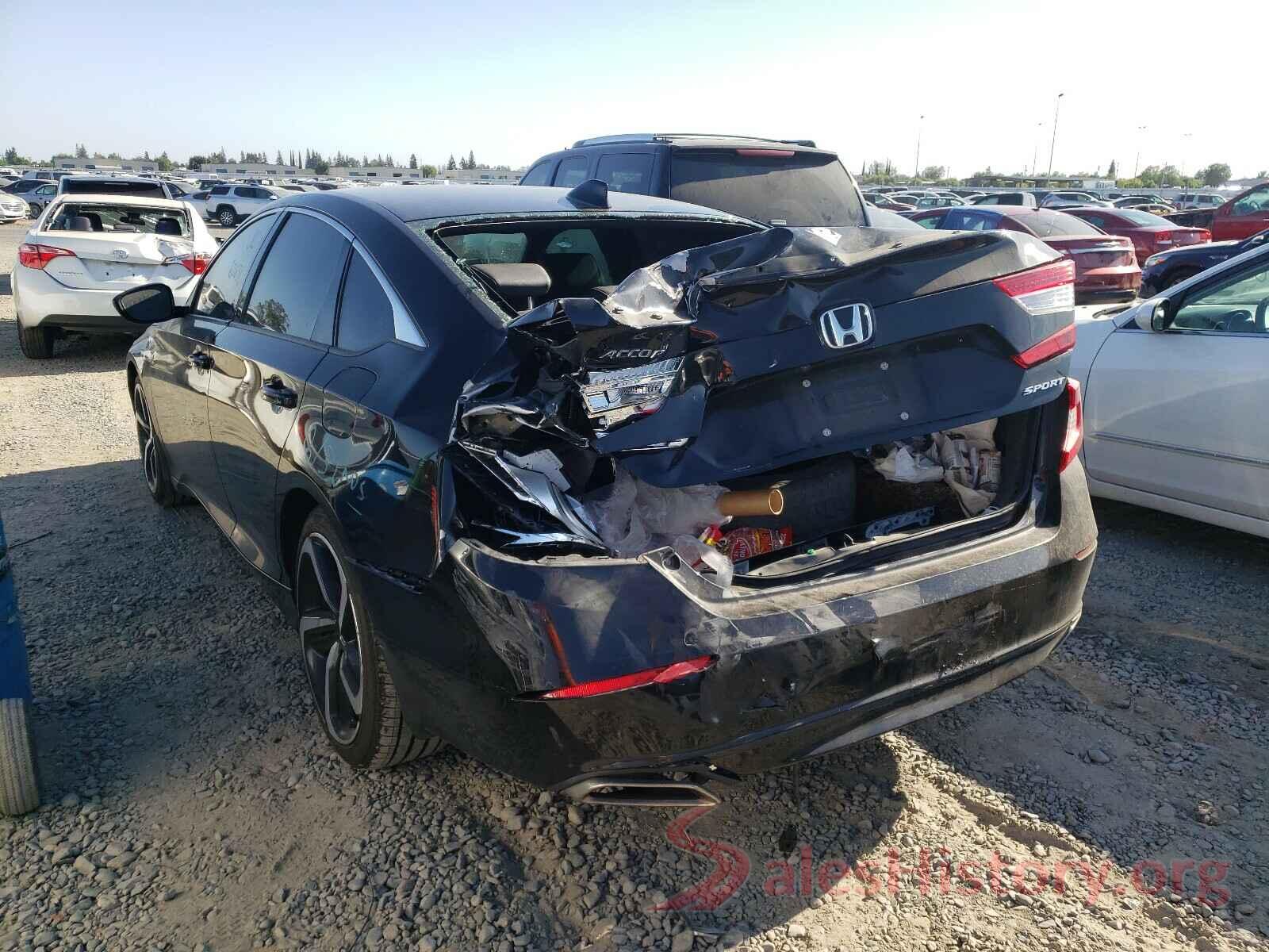 1HGCV1F33JA166368 2018 HONDA ACCORD