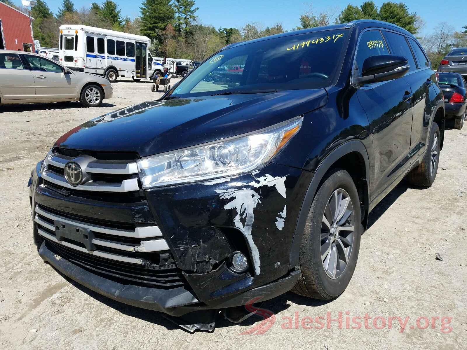 5TDJZRFH2JS850058 2018 TOYOTA HIGHLANDER