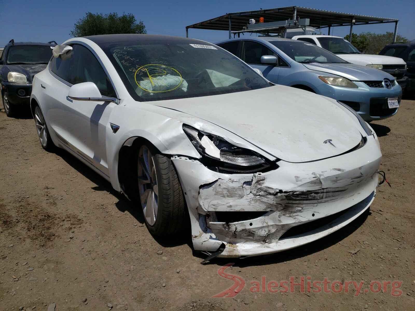 5YJ3E1EA9JF164811 2018 TESLA MODEL 3