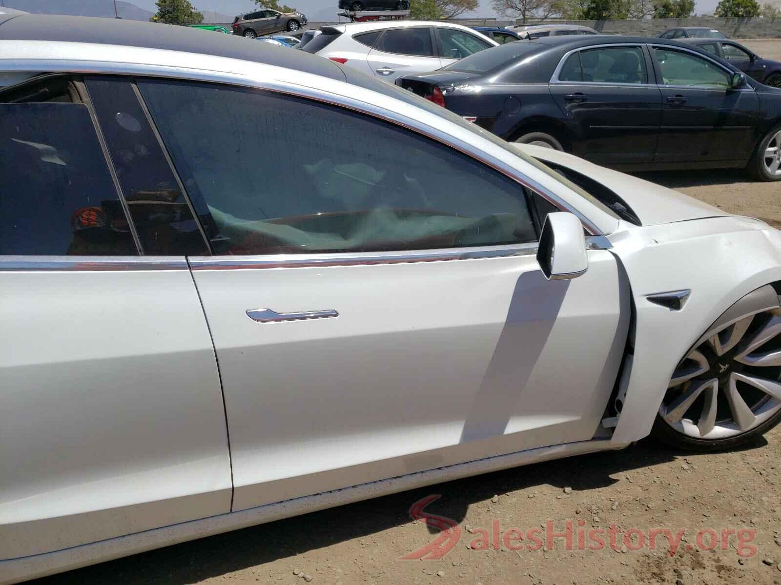 5YJ3E1EA9JF164811 2018 TESLA MODEL 3