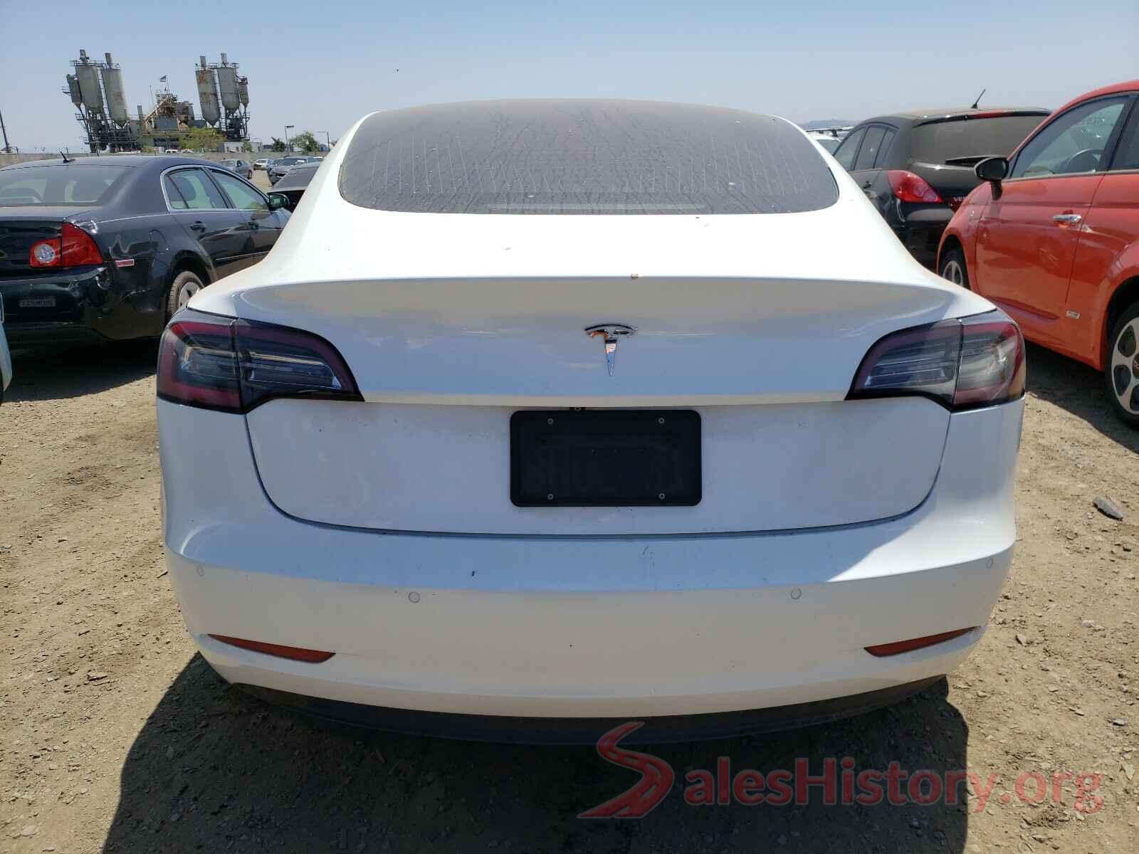 5YJ3E1EA9JF164811 2018 TESLA MODEL 3