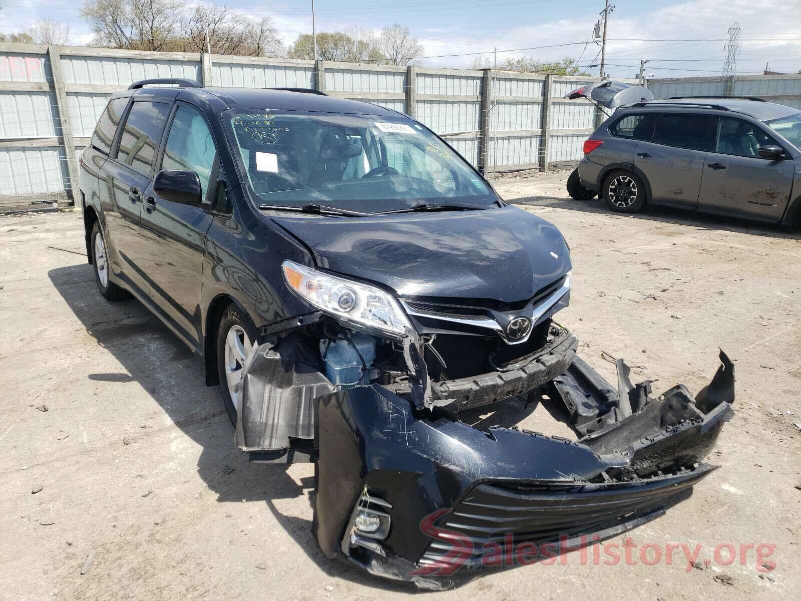 5TDKZ3DCXJS948571 2018 TOYOTA SIENNA