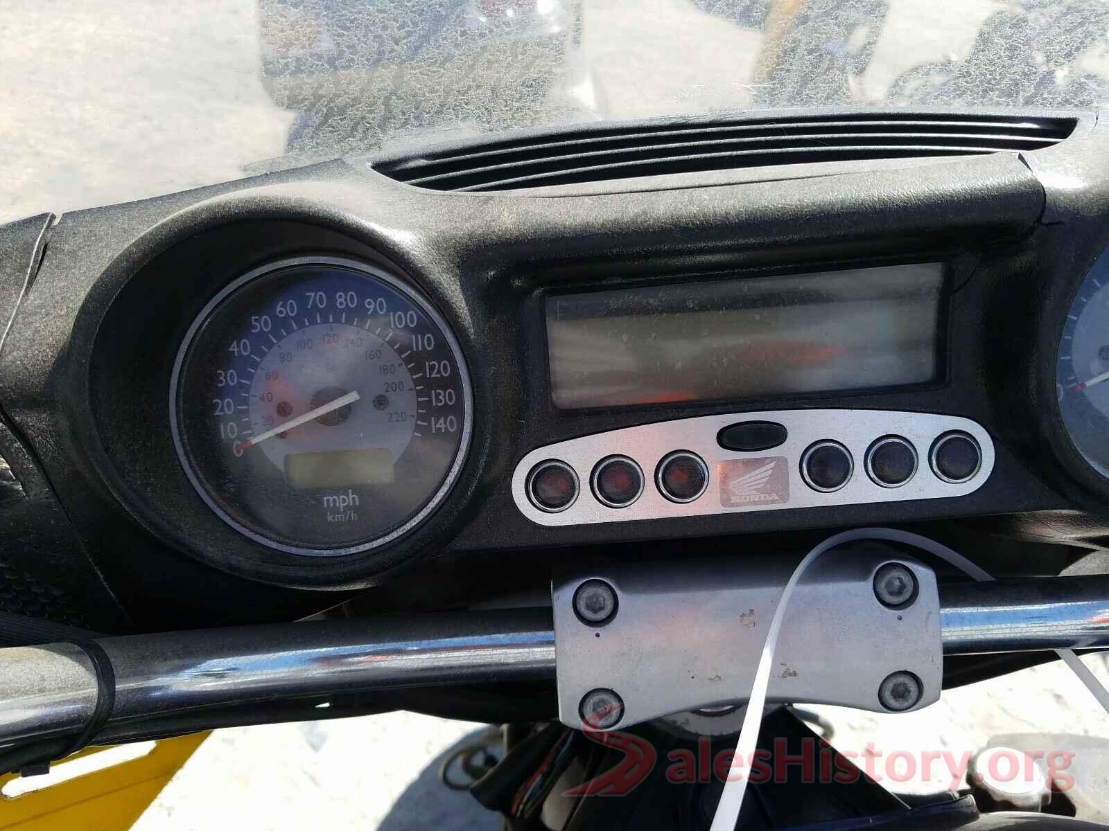 1HFSC4111YA100179 2000 HONDA GL CYCLE