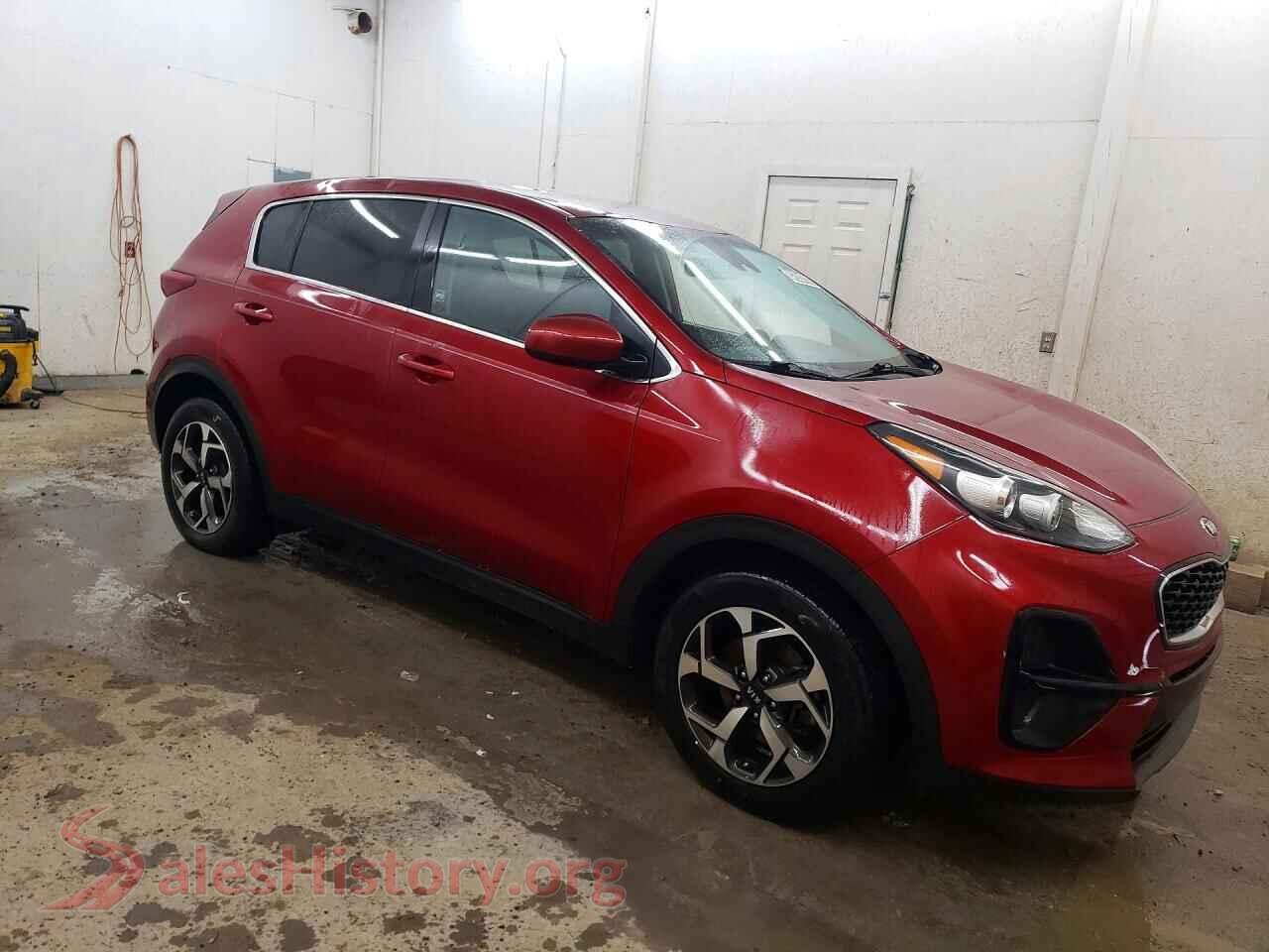 2021 KIA SPORTAGE VIN KNDPM3AC1M7856207, rear 3/4 view