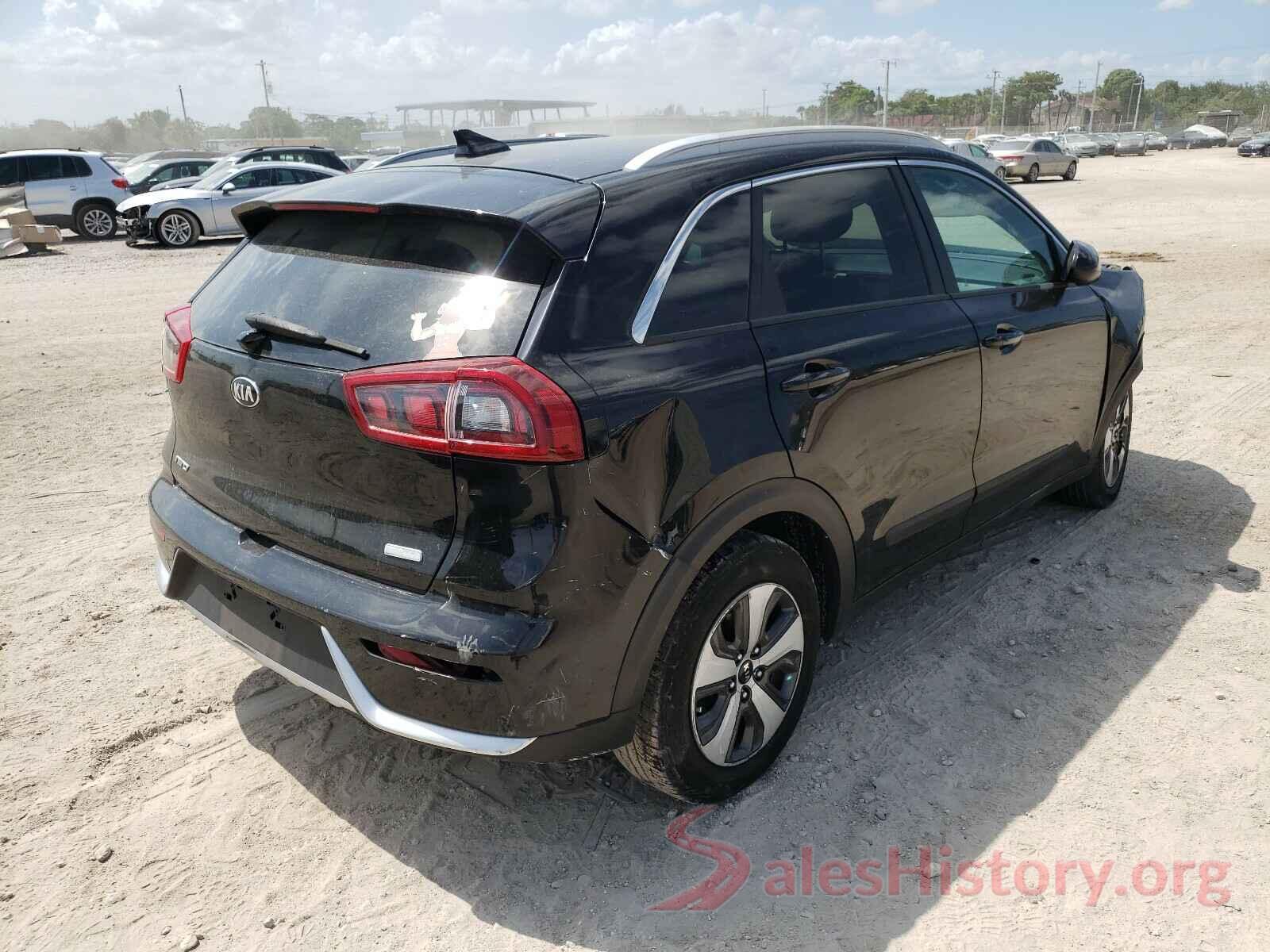 KNDCB3LC8H5065868 2017 KIA NIRO