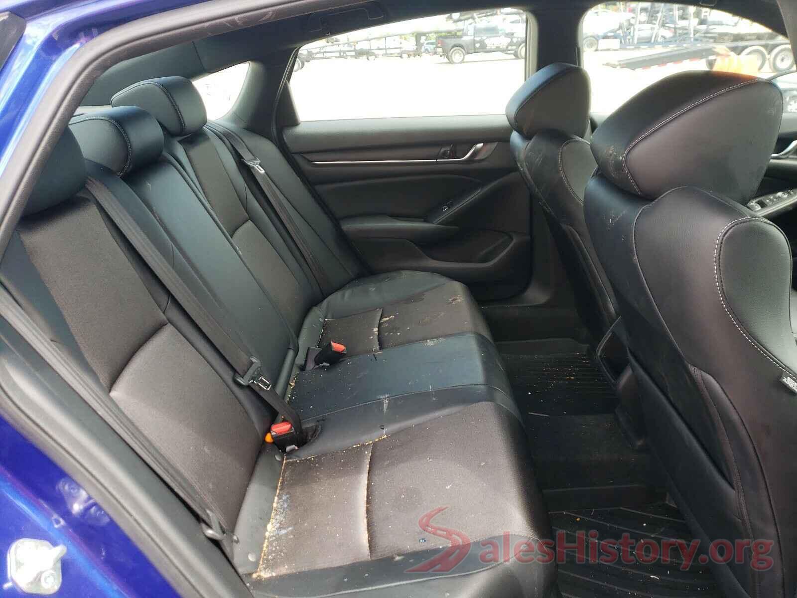 1HGCV1F39JA266877 2018 HONDA ACCORD