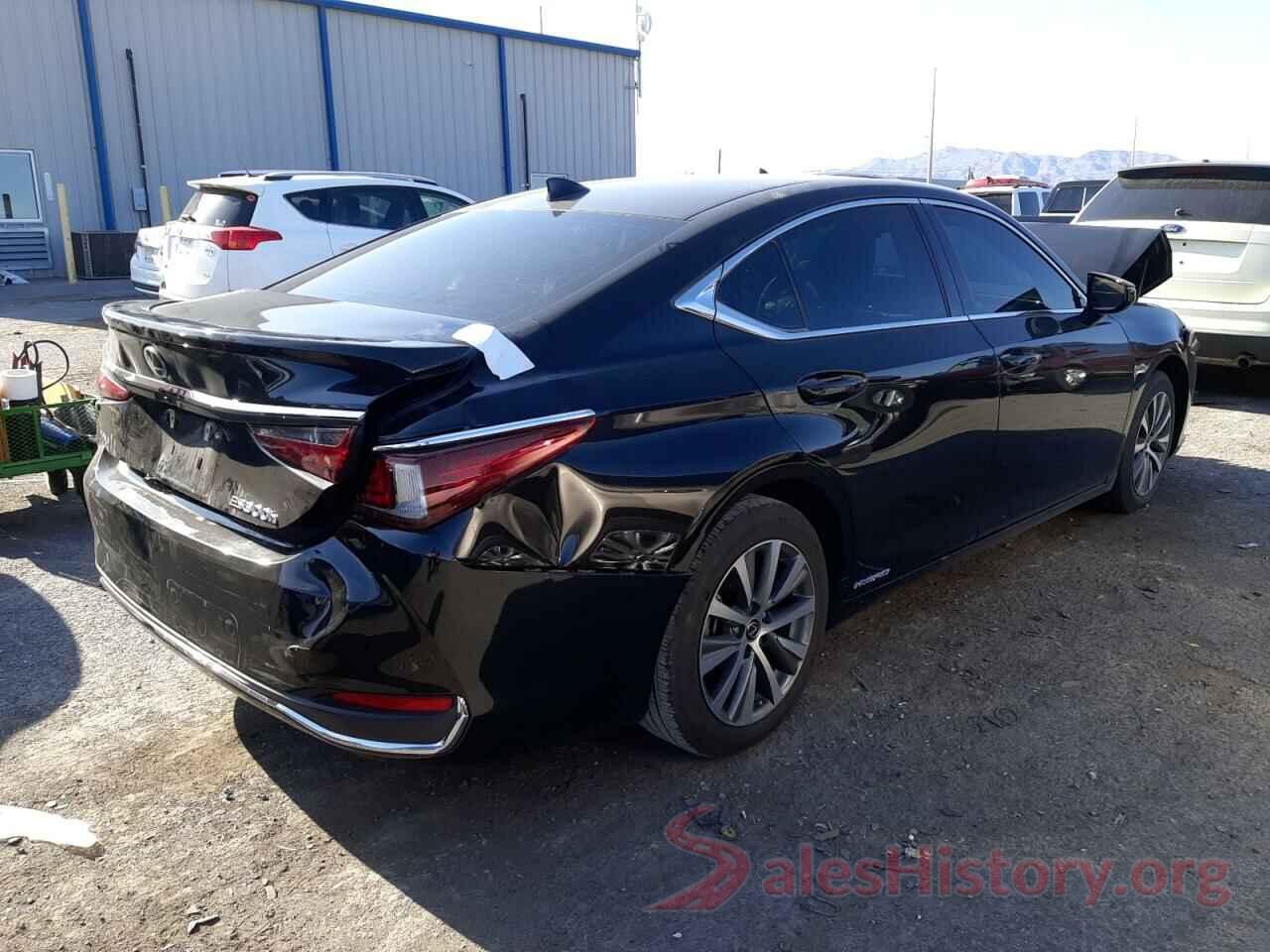 58AB21B16KU002432 2019 LEXUS ES300