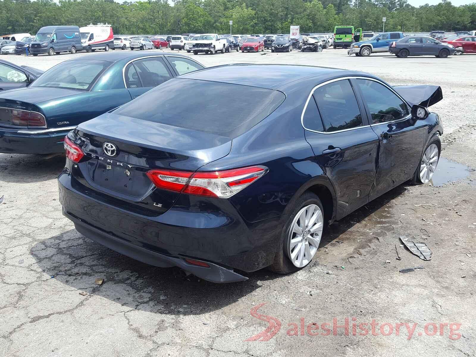 4T1B11HK6JU570124 2018 TOYOTA CAMRY