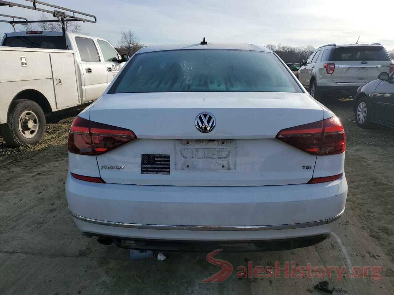 1VWAA7A3XJC026153 2018 VOLKSWAGEN PASSAT