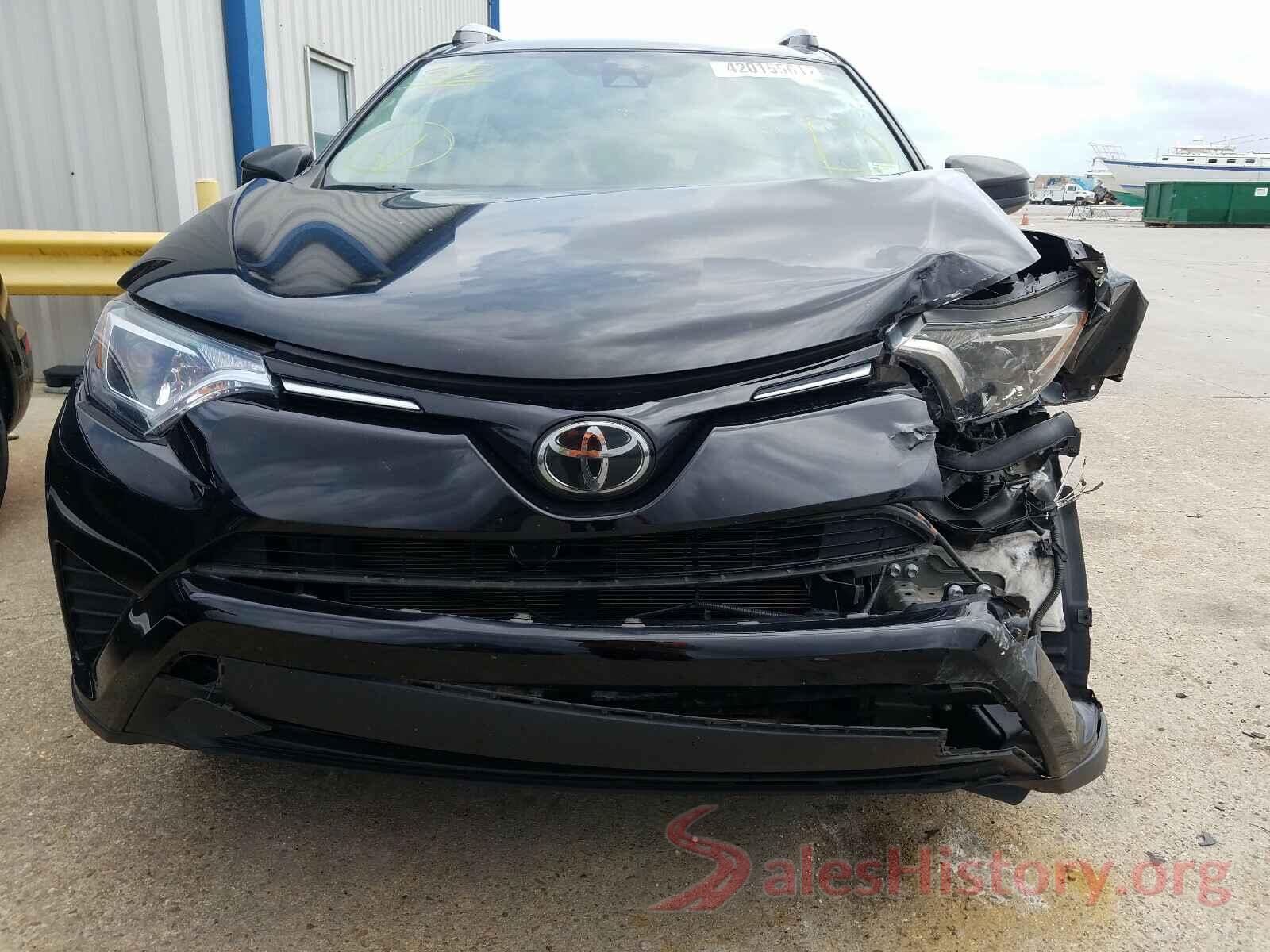 2T3ZFREV9JW519401 2018 TOYOTA RAV4