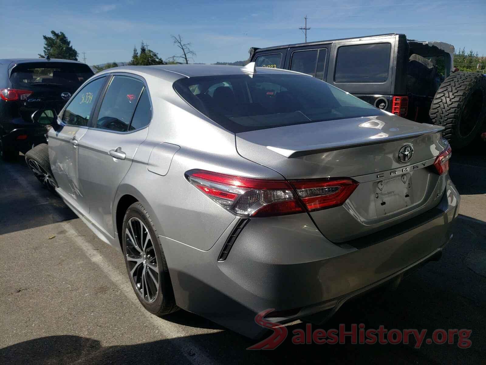 4T1B11HK6KU744601 2019 TOYOTA CAMRY