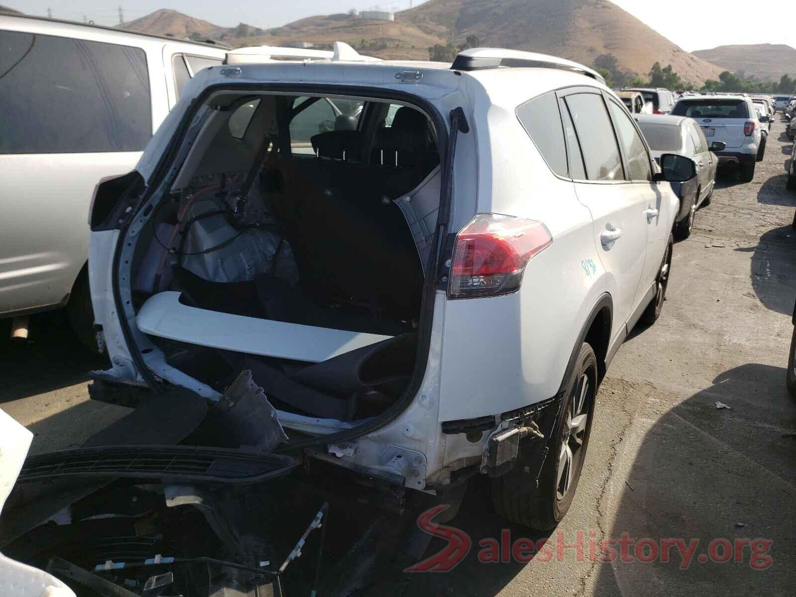 2T3RFREVXJW772274 2018 TOYOTA RAV4