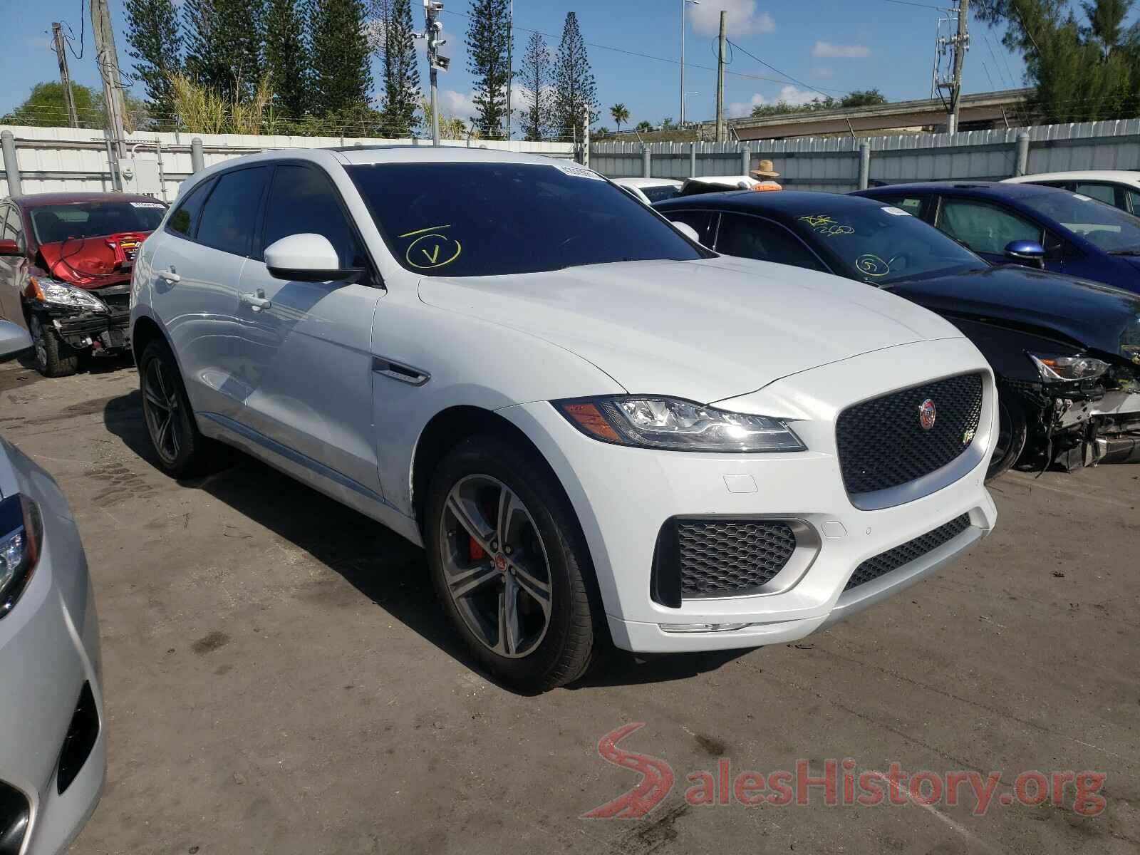 SADCM2BV6HA881464 2017 JAGUAR F-PACE