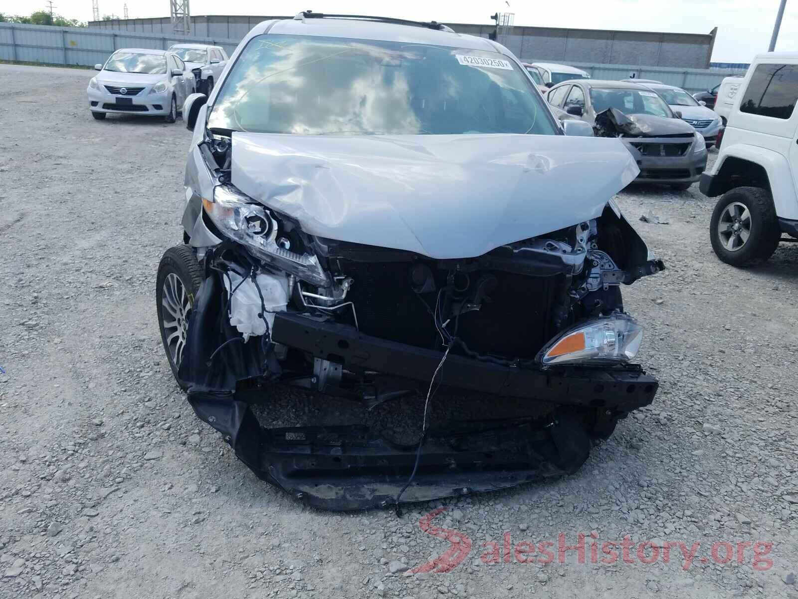 5TDYZ3DC5JS944681 2018 TOYOTA SIENNA