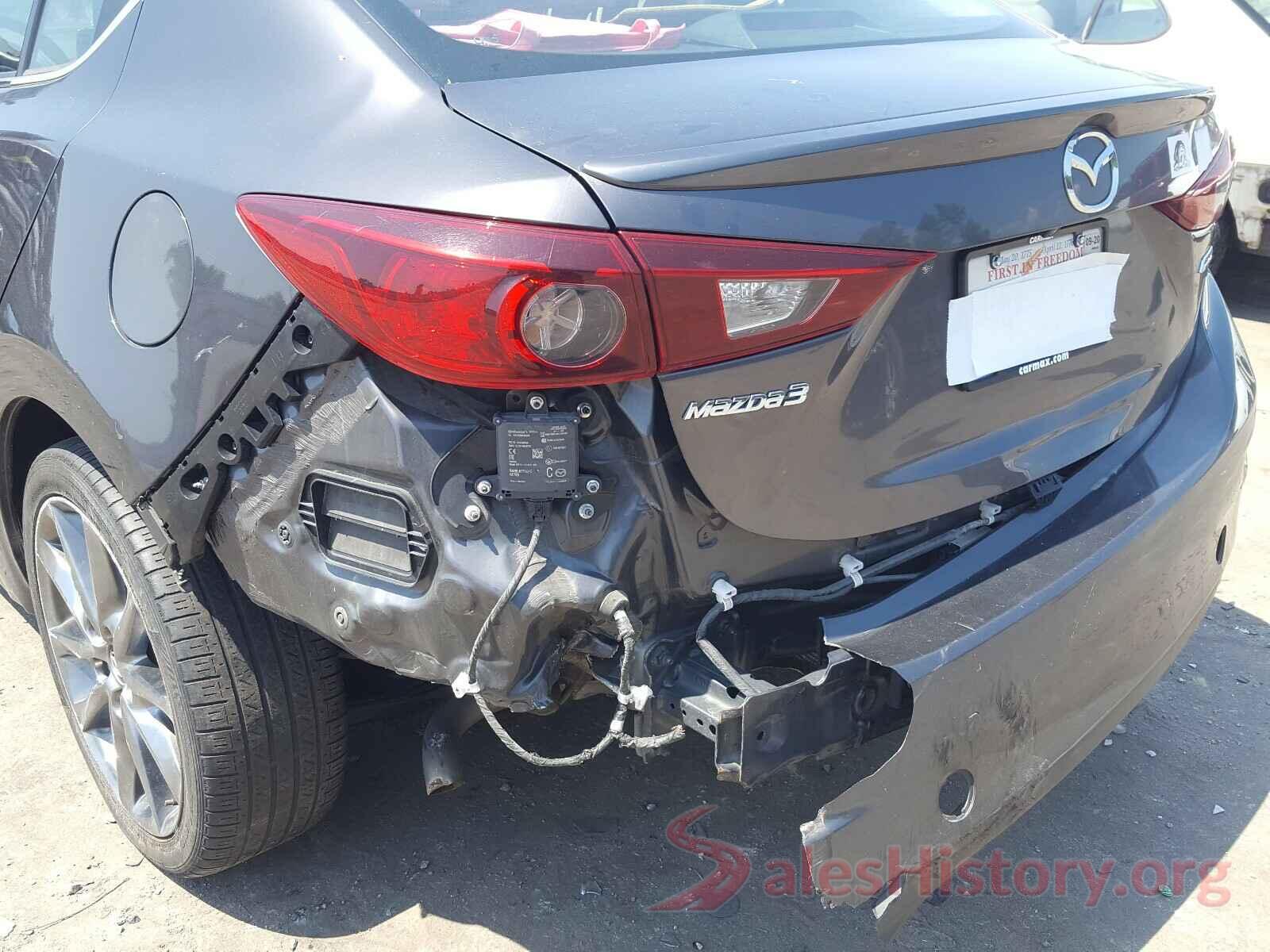 3MZBN1V37JM184884 2018 MAZDA 3