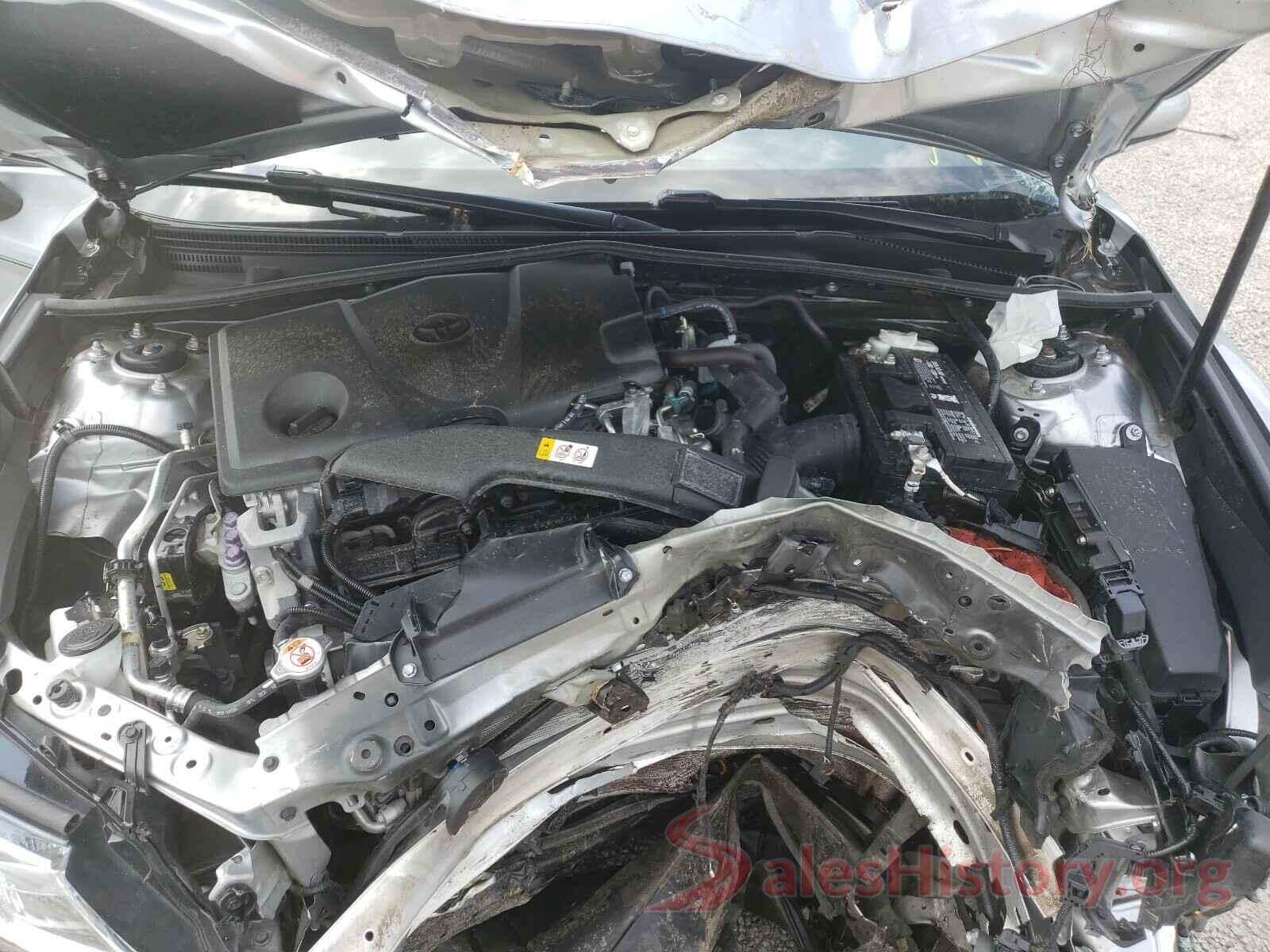 4T1B11HK2JU661438 2018 TOYOTA CAMRY