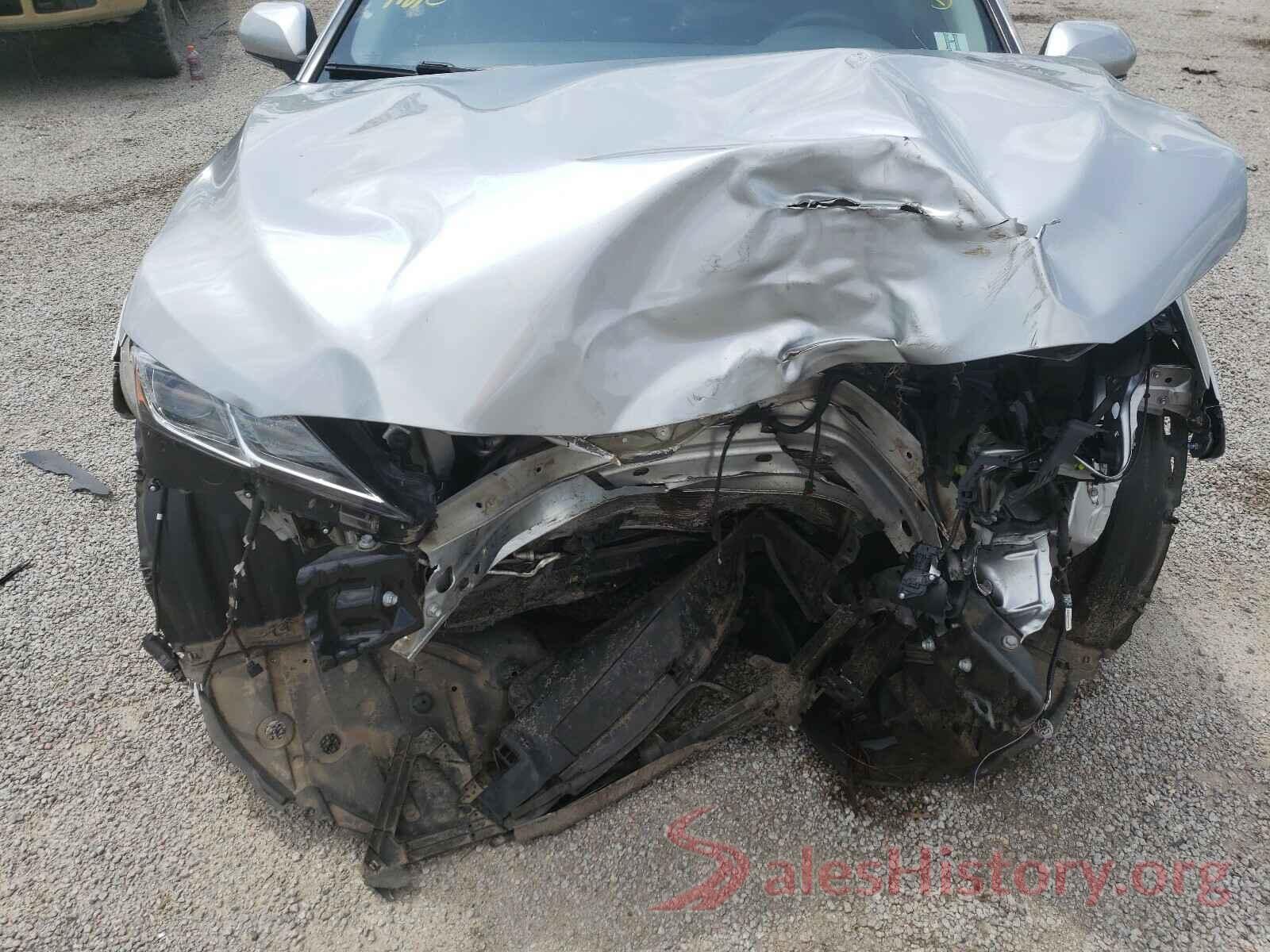 4T1B11HK2JU661438 2018 TOYOTA CAMRY