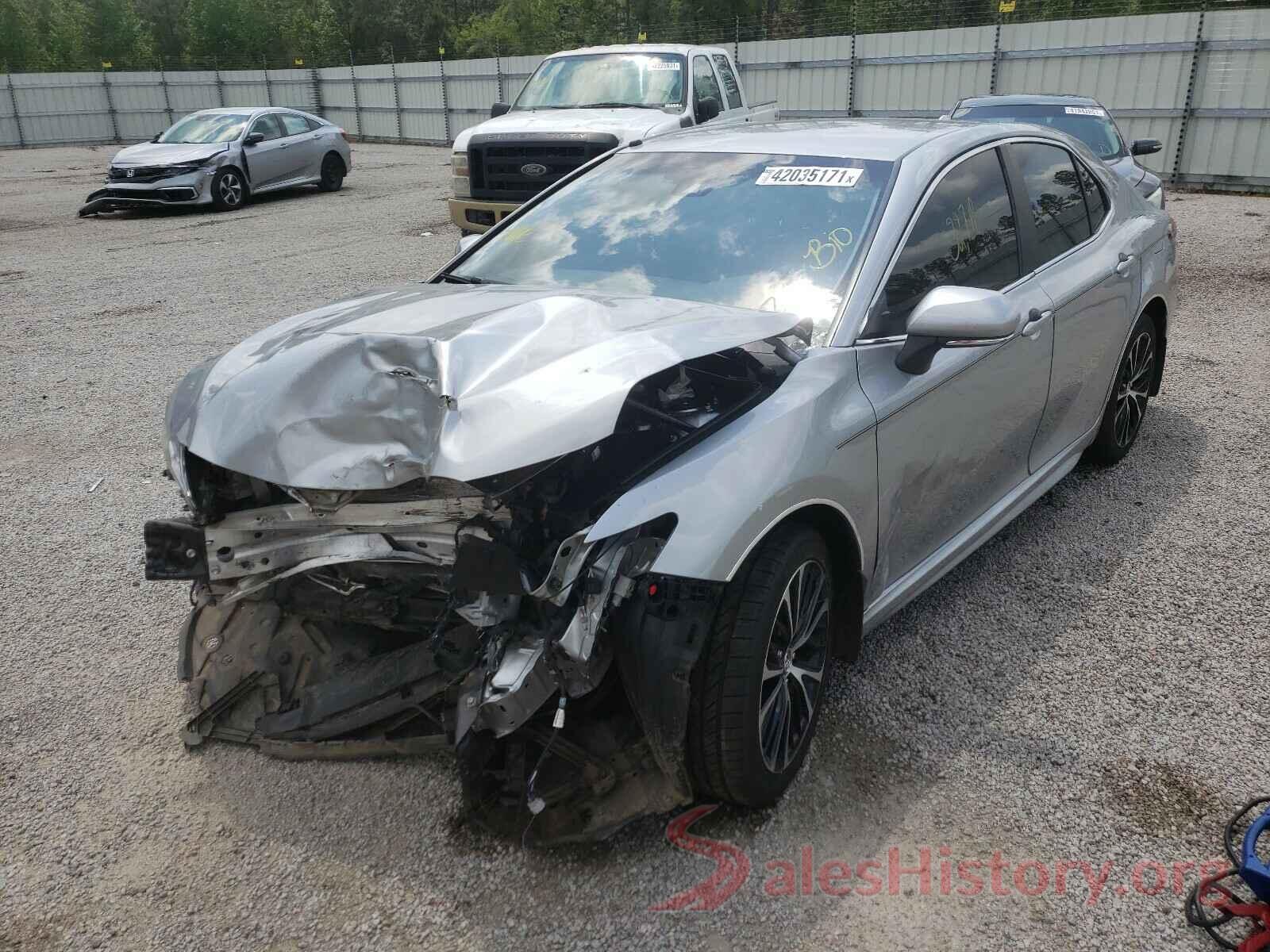 4T1B11HK2JU661438 2018 TOYOTA CAMRY