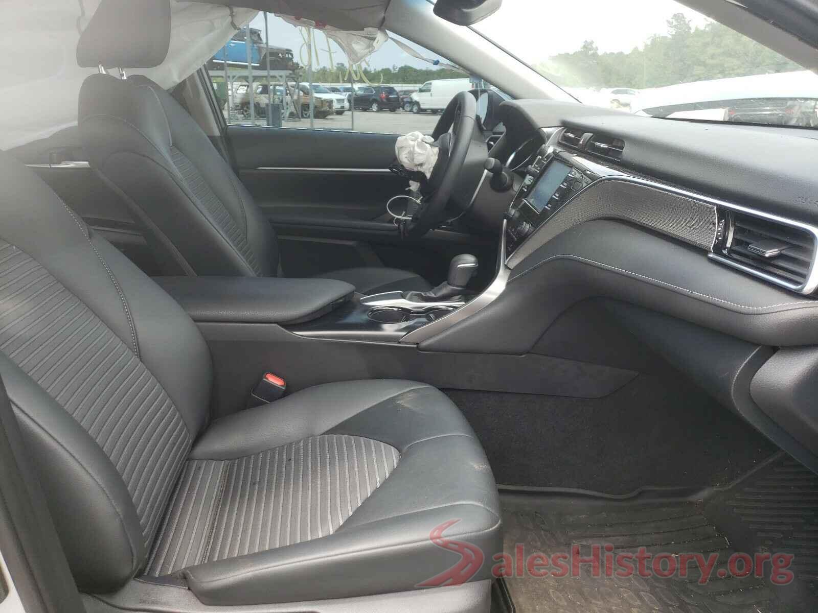 4T1B11HK2JU661438 2018 TOYOTA CAMRY