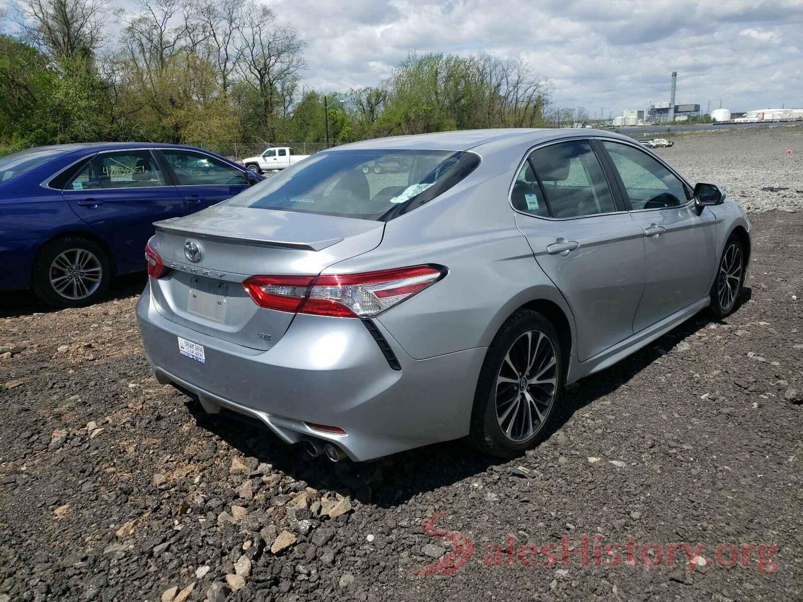 4T1B11HKXJU503347 2018 TOYOTA CAMRY