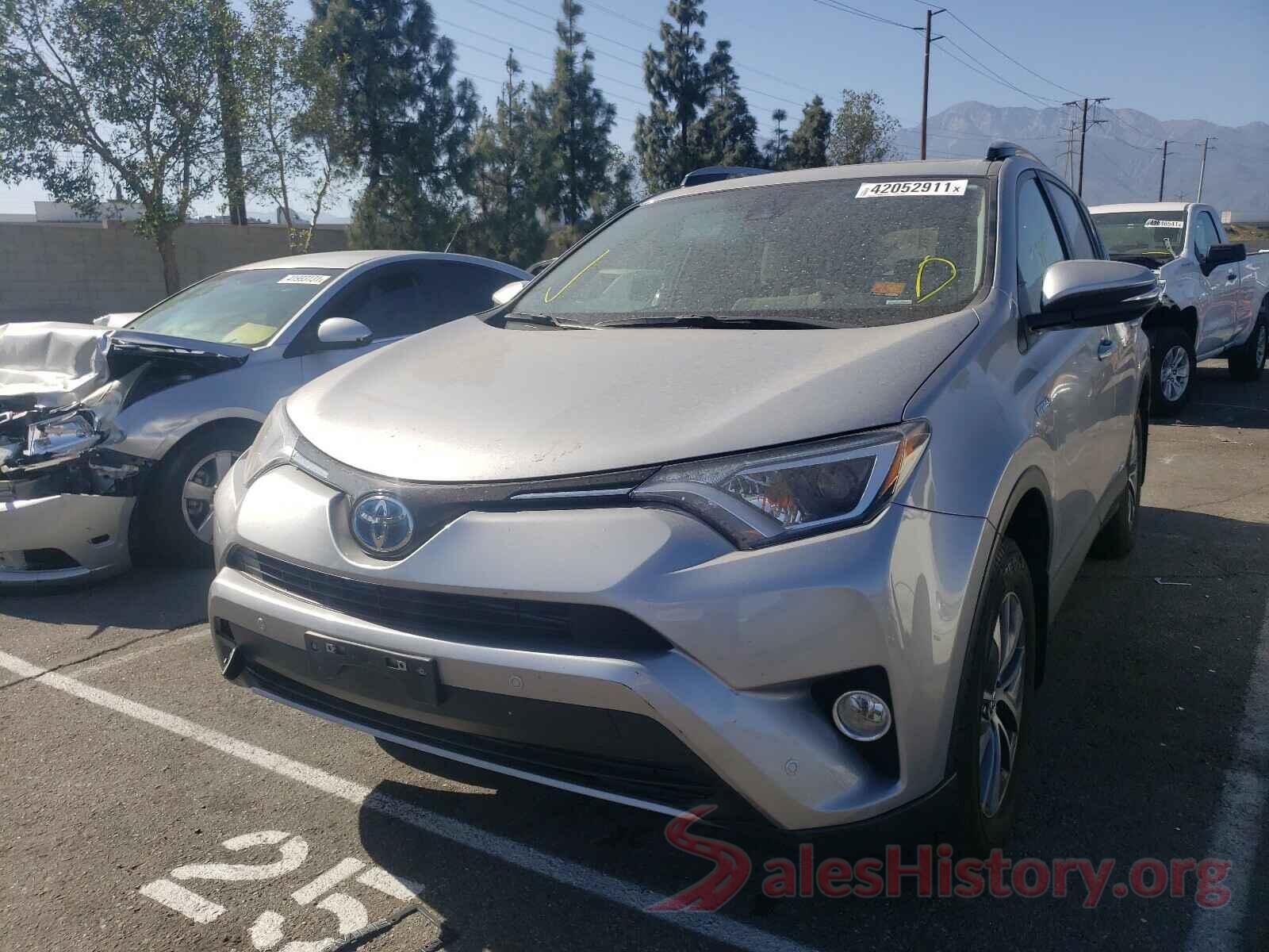 JTMRJREV3JD167279 2018 TOYOTA RAV4