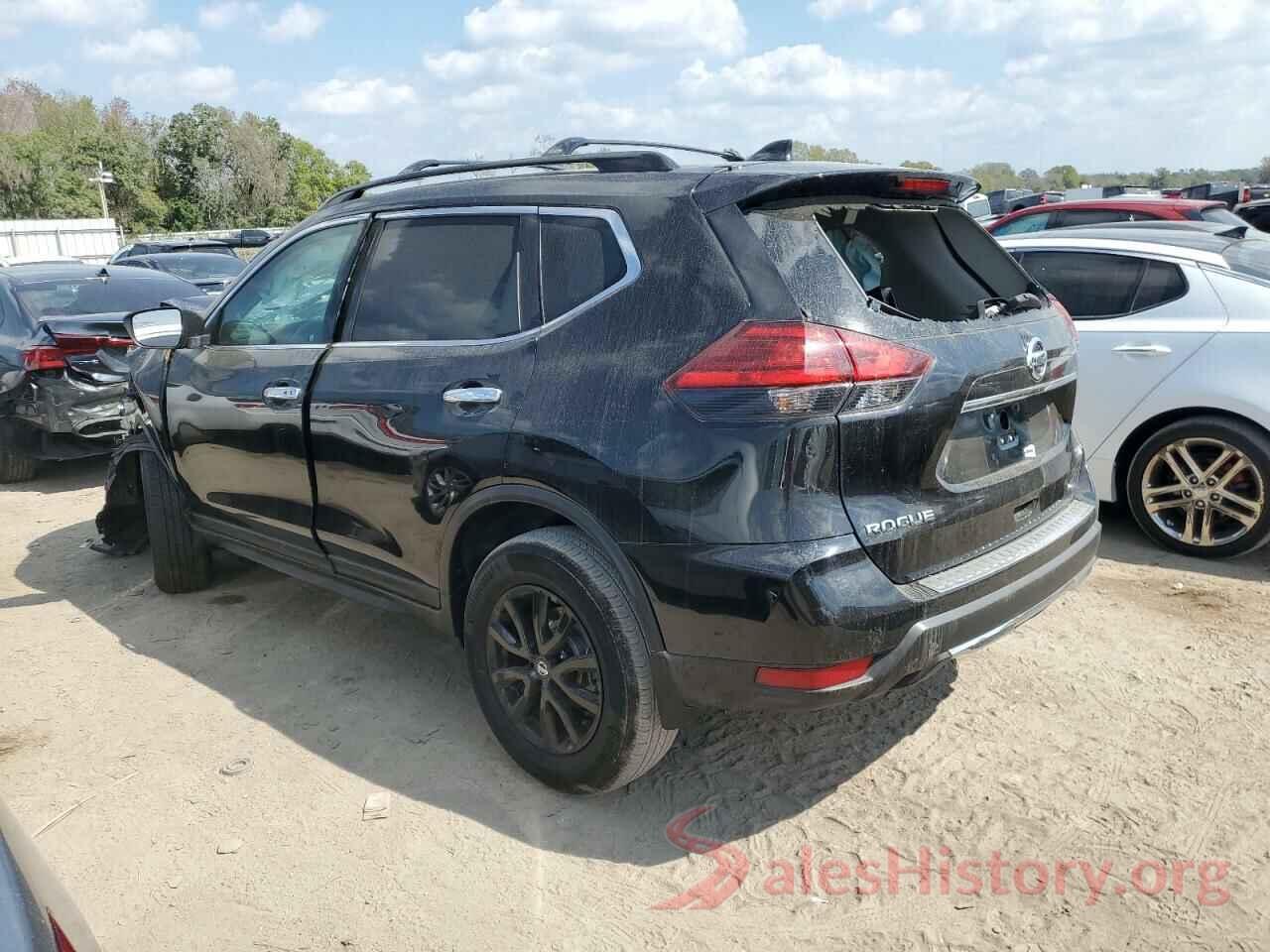 5N1AT2MV4HC822805 2017 NISSAN ROGUE