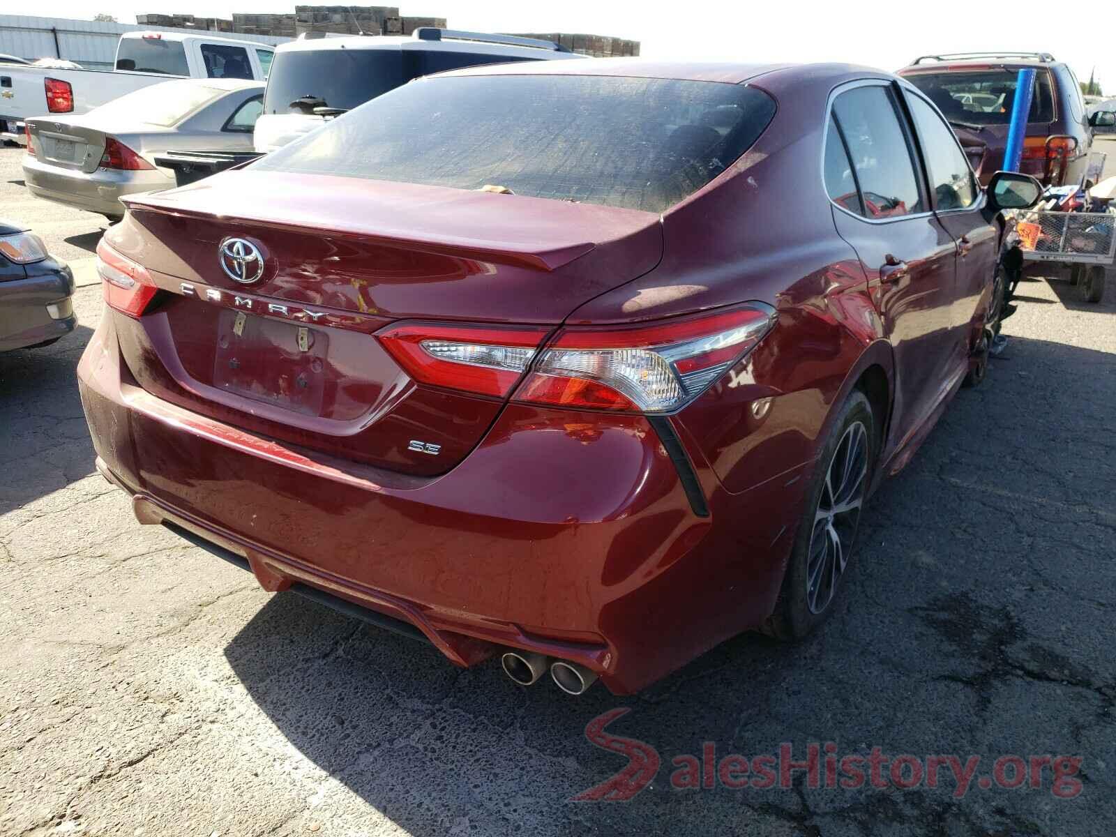 4T1B11HK2JU548055 2018 TOYOTA CAMRY