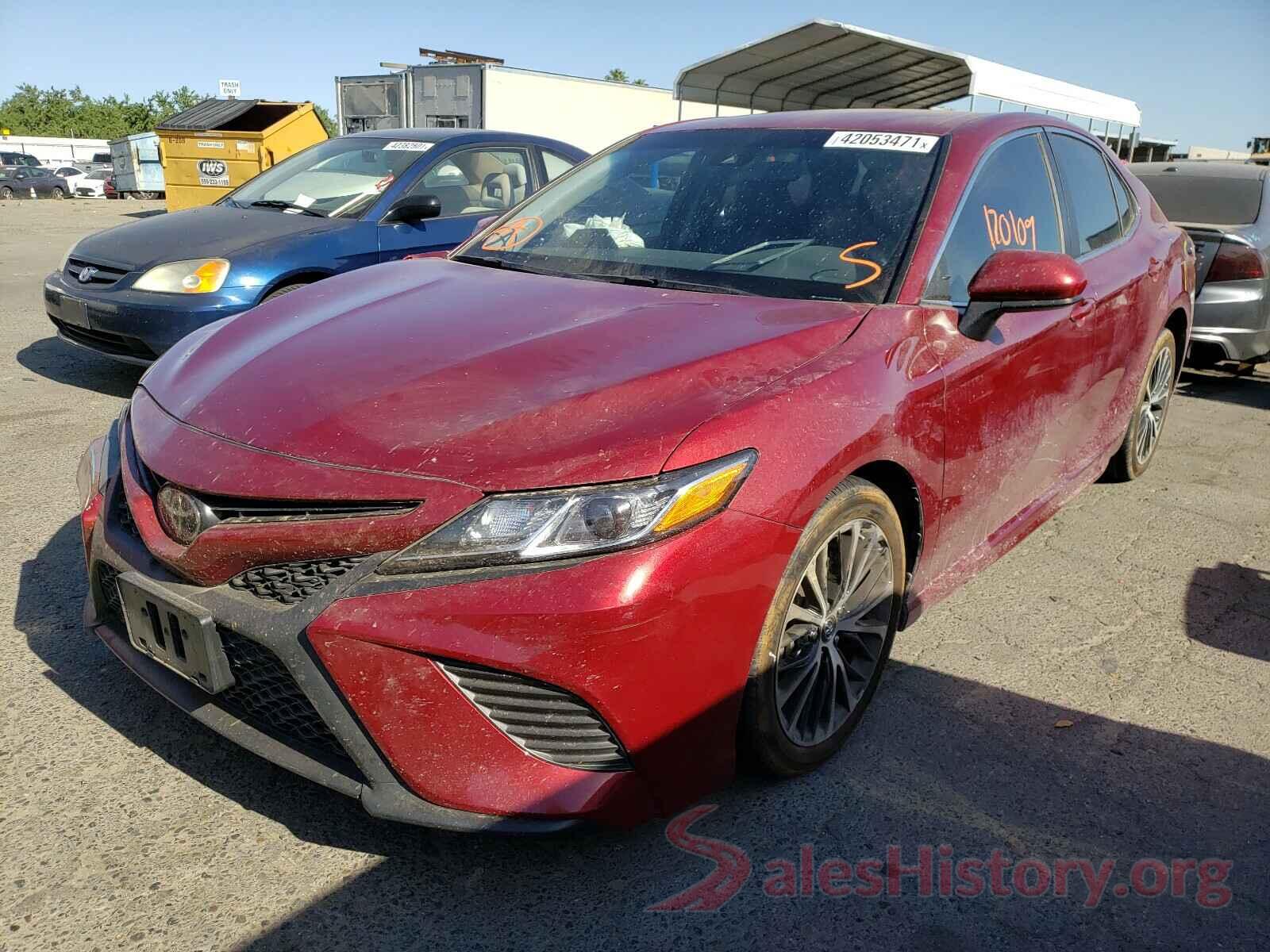 4T1B11HK2JU548055 2018 TOYOTA CAMRY