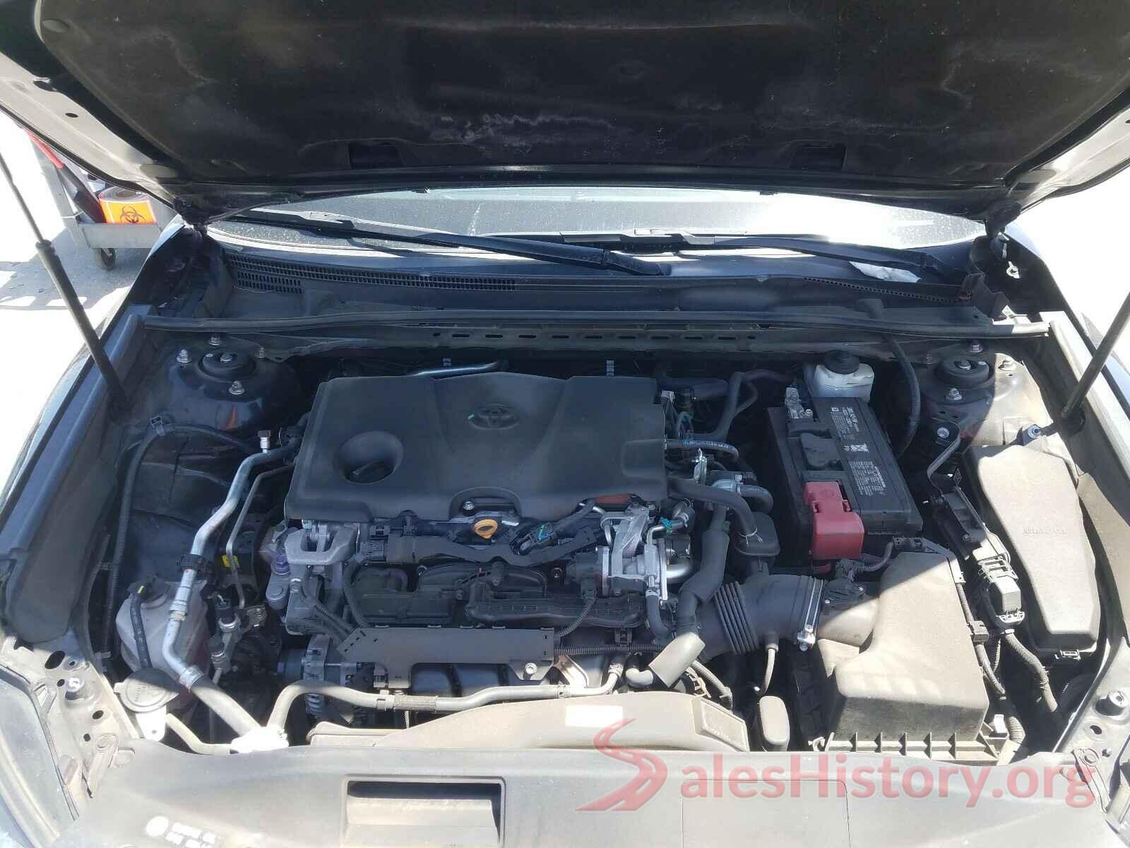 4T1B11HKXJU069950 2018 TOYOTA CAMRY