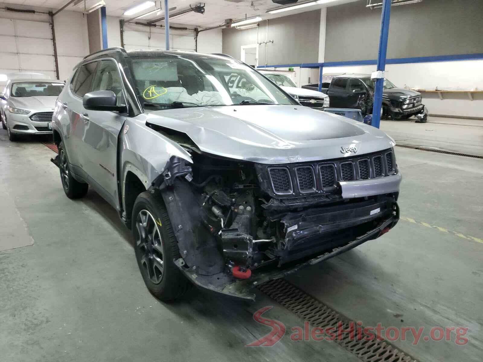 3C4NJDDB5KT668789 2019 JEEP COMPASS