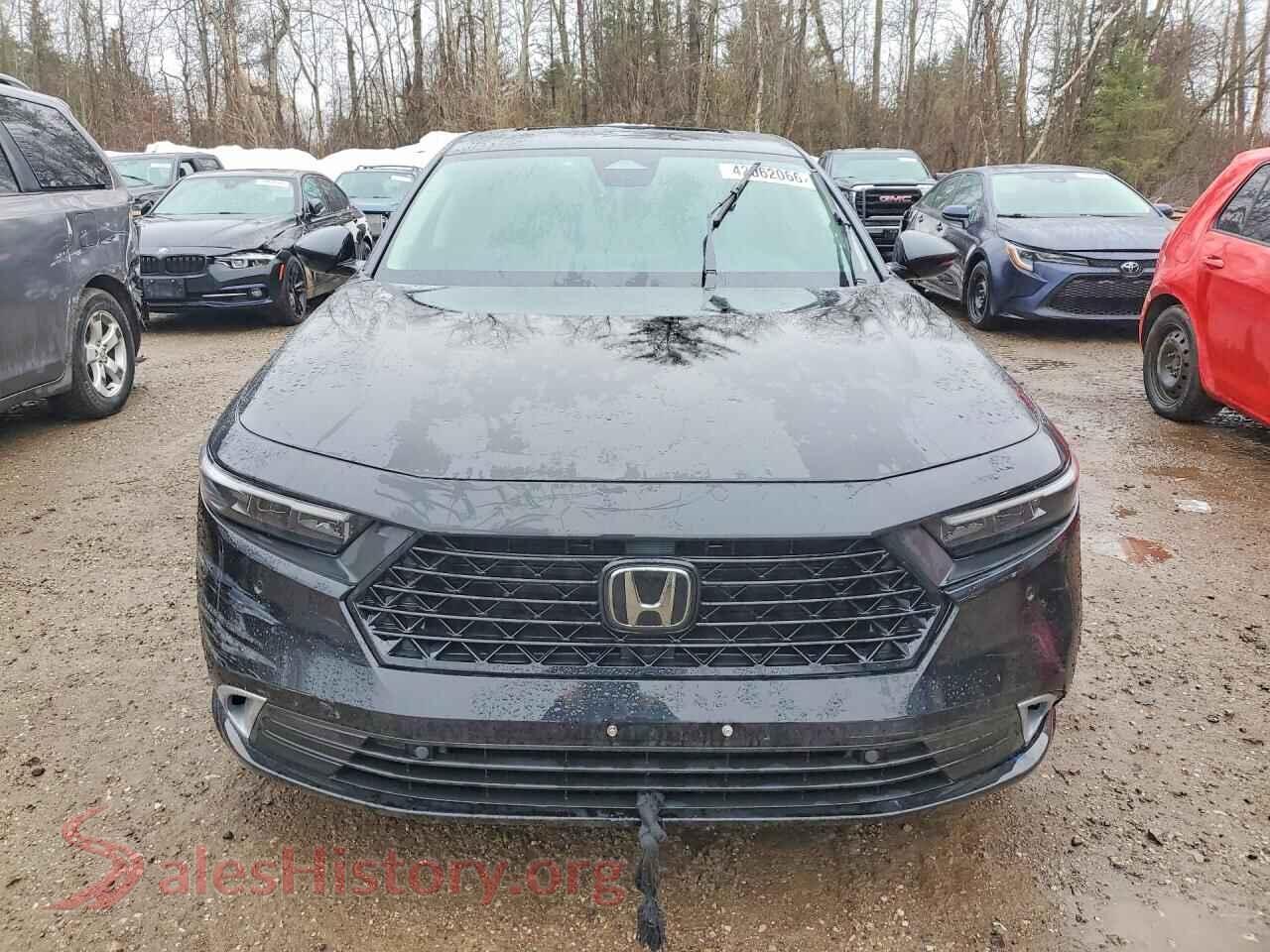 2025 HONDA ACCORD VIN 1HGCY2F8XSA800642, rear view