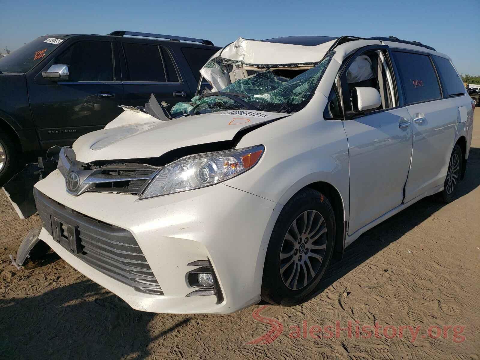 5TDYZ3DC5JS923295 2018 TOYOTA SIENNA