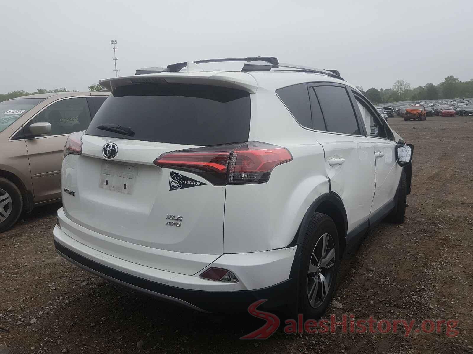 2T3RFREV9JW710381 2018 TOYOTA RAV4