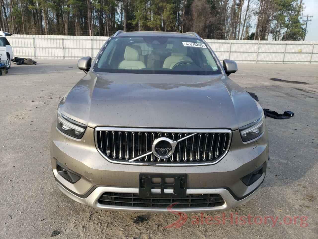 YV4162UL3M2595890 2021 VOLVO XC40