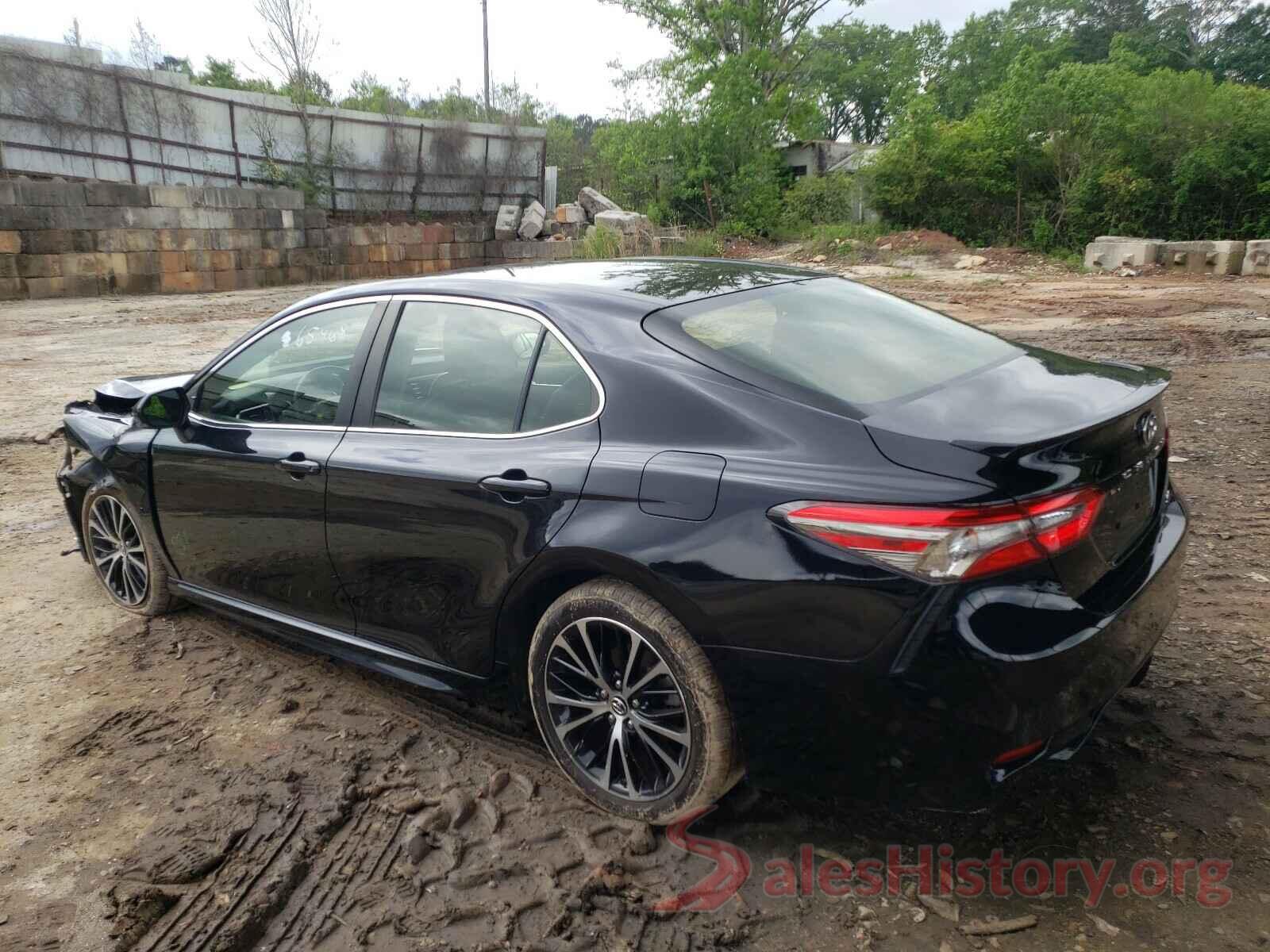 JTNB11HK9J3005338 2018 TOYOTA CAMRY