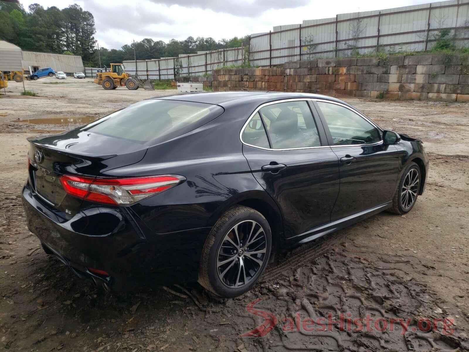 JTNB11HK9J3005338 2018 TOYOTA CAMRY