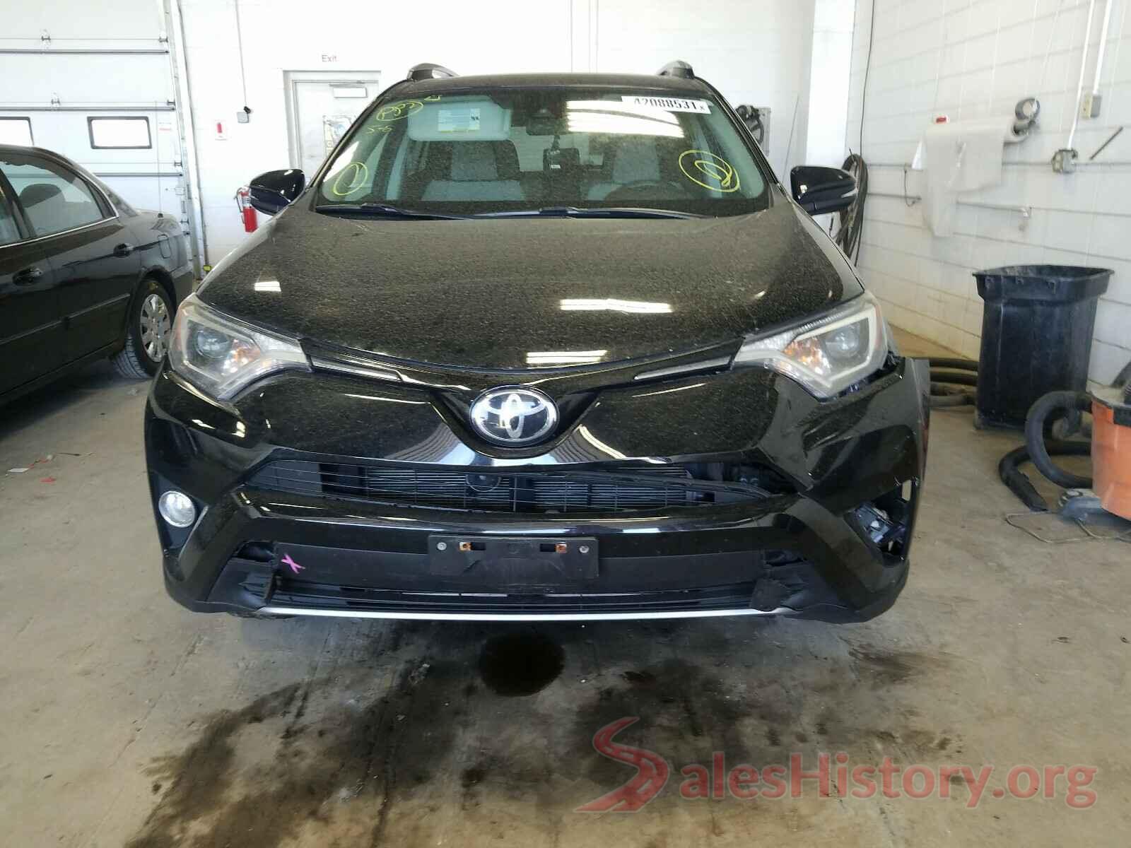 2T3RFREV1HW641714 2017 TOYOTA RAV4