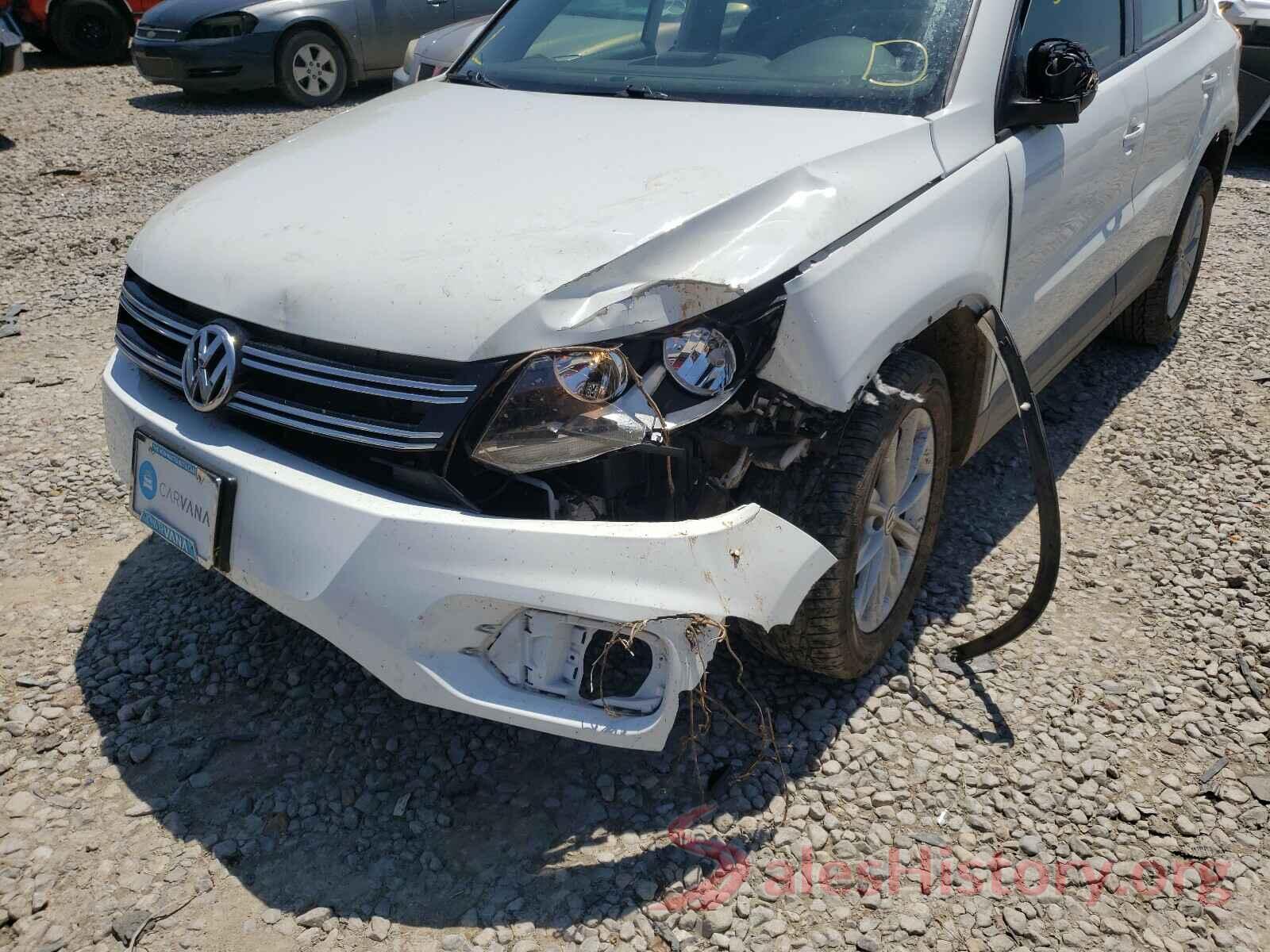 WVGAV7AX7HK050576 2017 VOLKSWAGEN TIGUAN