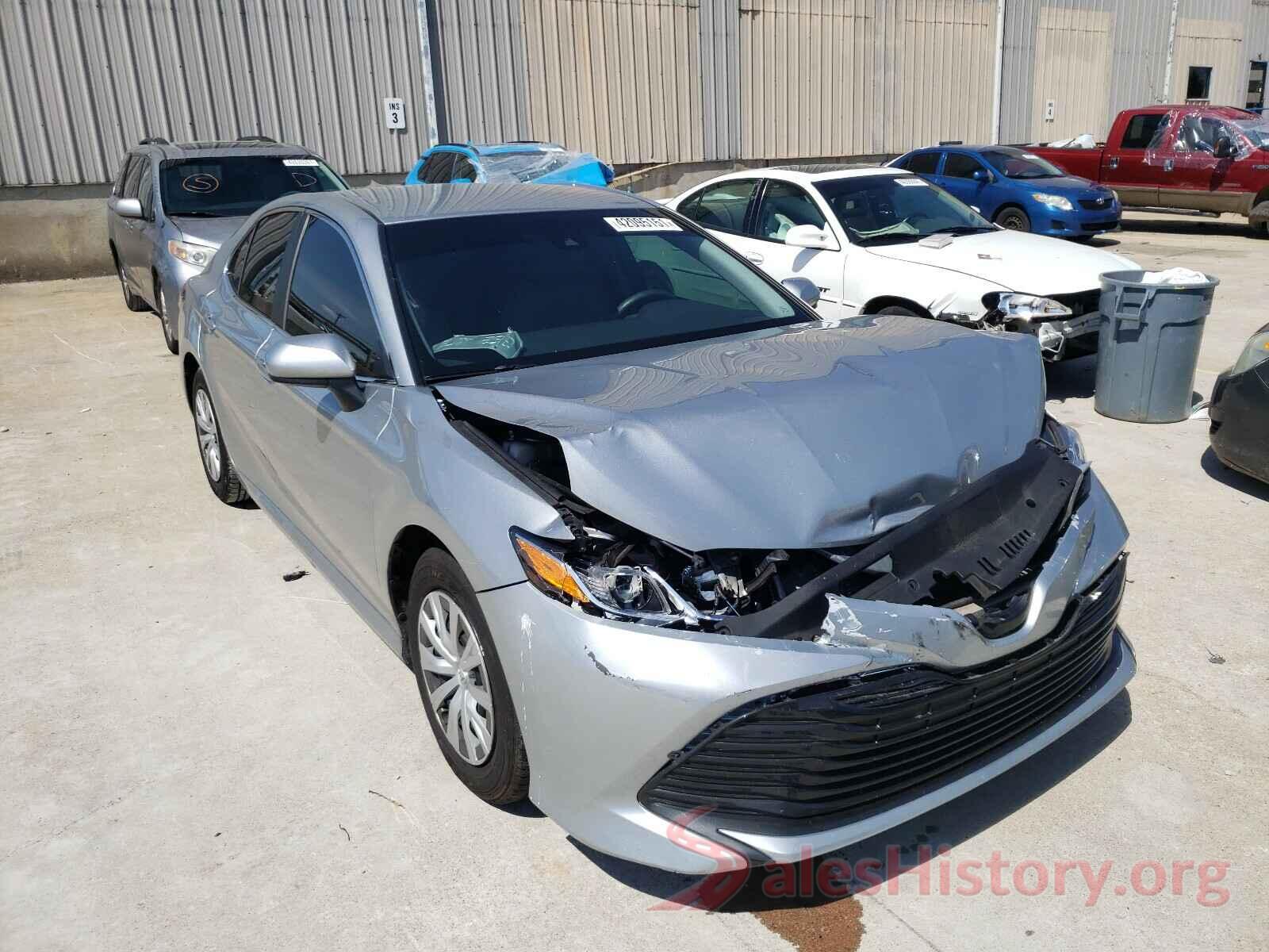 4T1B11HKXJU539765 2018 TOYOTA CAMRY