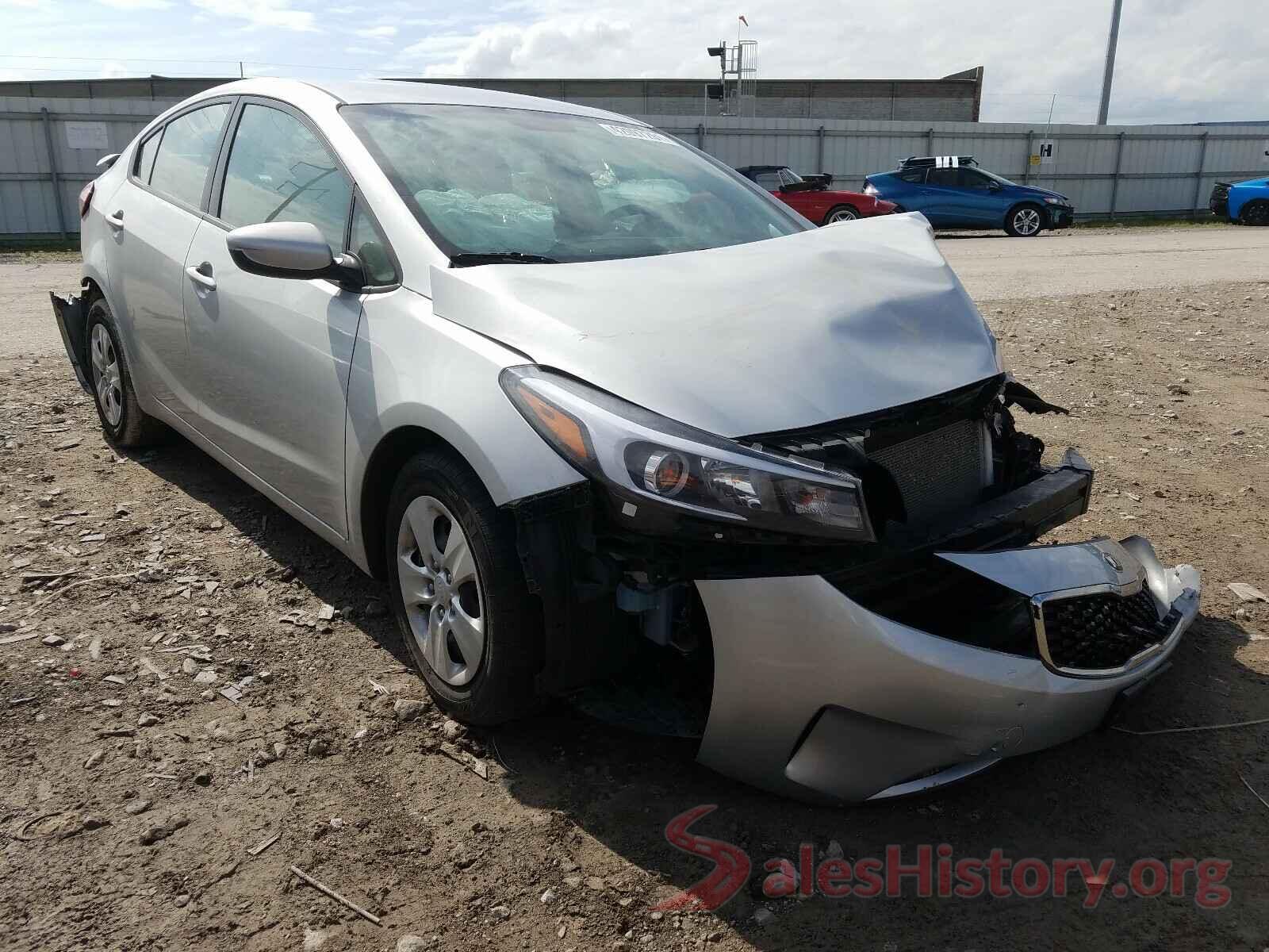 3KPFK4A78JE218767 2018 KIA FORTE